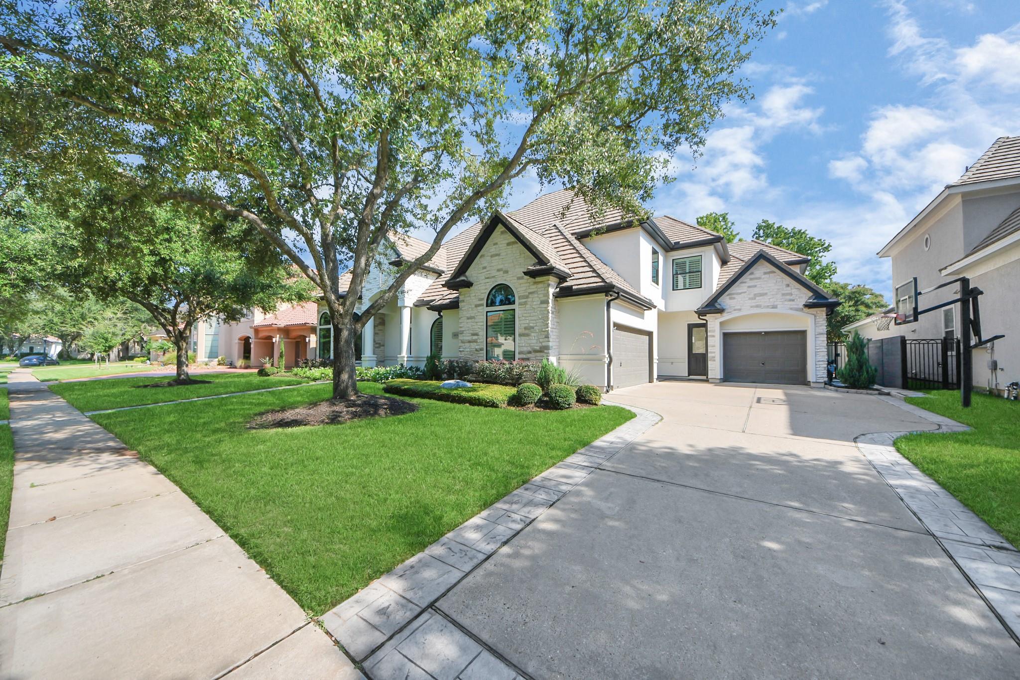 Missouri City, Texas, 77459, United States, 5 Bedrooms Bedrooms, ,4 BathroomsBathrooms,Residential,Active,1922655