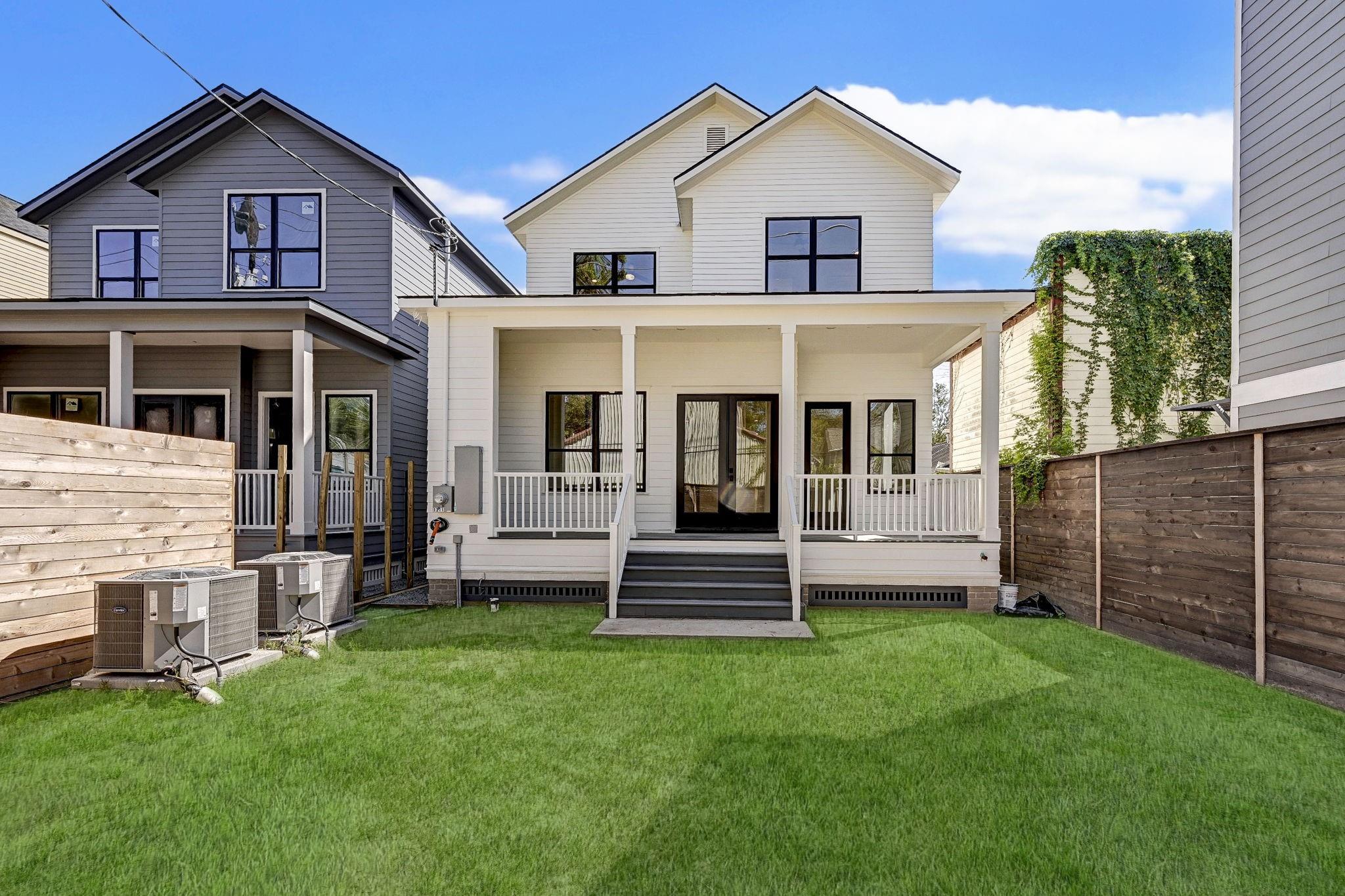 Houston, Texas, 77008, United States, 4 Bedrooms Bedrooms, ,5 BathroomsBathrooms,Residential,Active,1990668