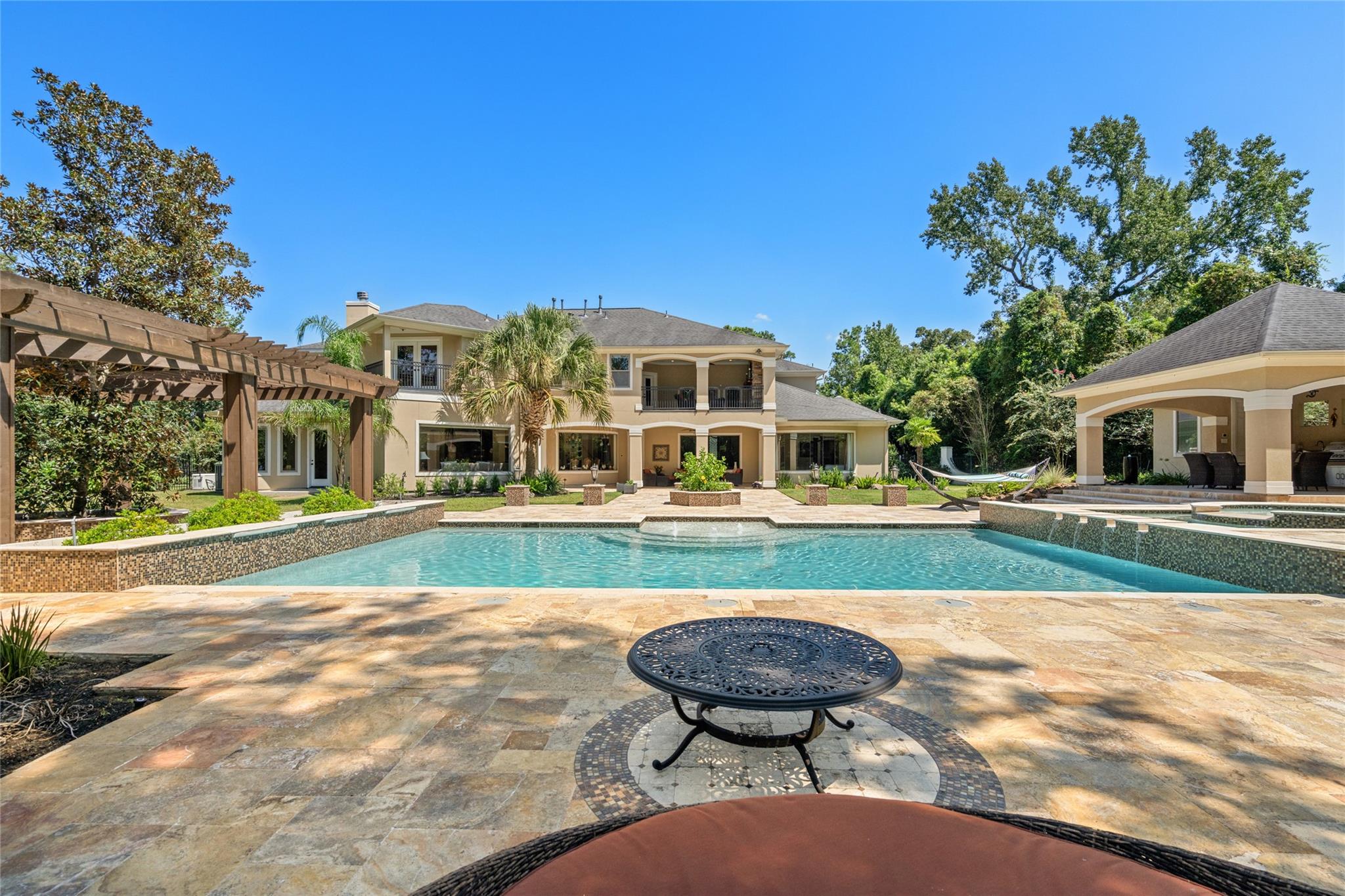 Humble, Texas, 77346, United States, 5 Bedrooms Bedrooms, ,8 BathroomsBathrooms,Residential,Active,1952313