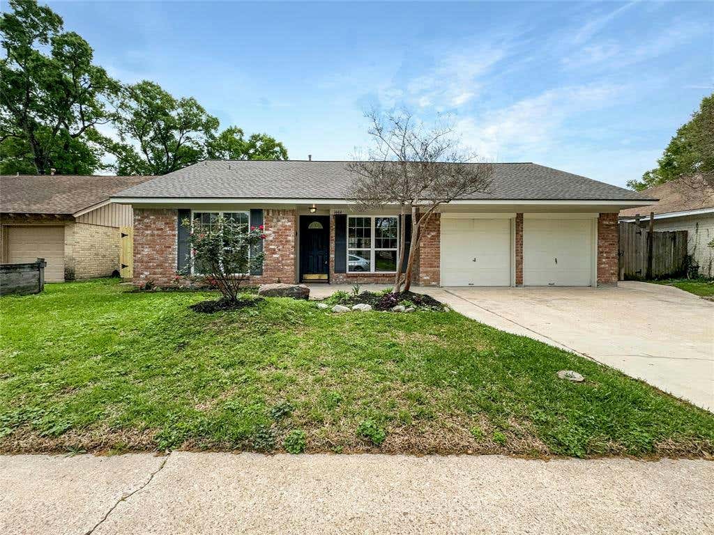 14414 ROUNDSTONE LN, HOUSTON, TX 77015, photo 1 of 19