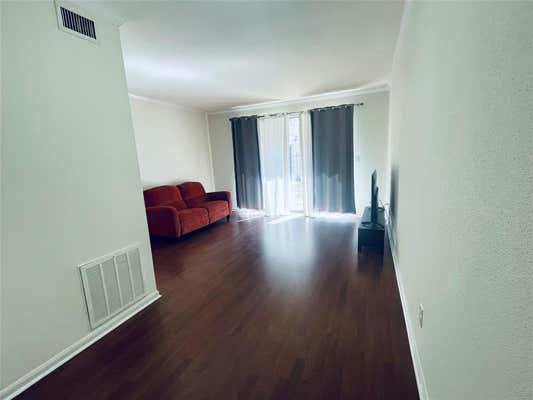 2475 UNDERWOOD ST APT 184, HOUSTON, TX 77030, photo 3 of 20