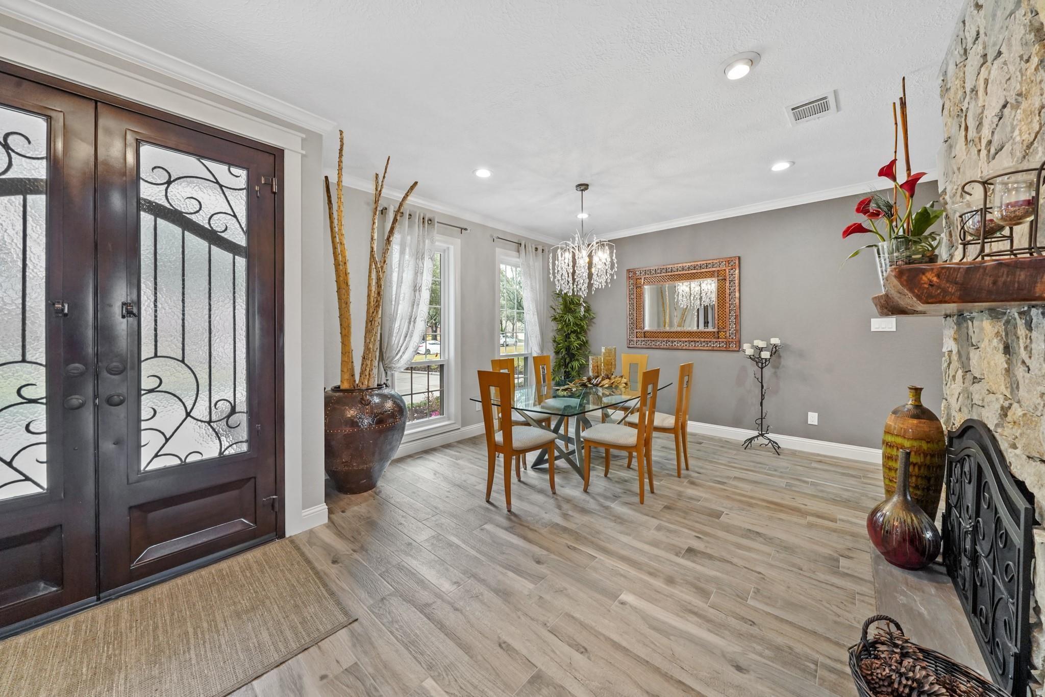 Sugar Land, Texas, 77479, United States, 5 Bedrooms Bedrooms, ,4 BathroomsBathrooms,Residential,Active,1884873