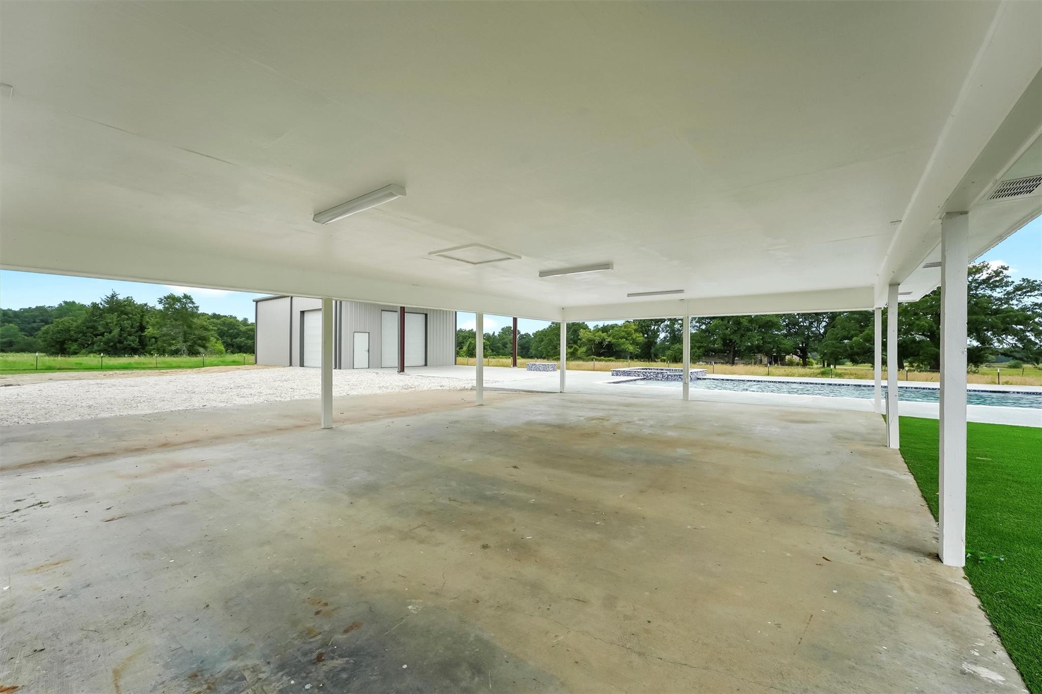 Anderson, Texas, 77830, United States, 6 Bedrooms Bedrooms, ,3 BathroomsBathrooms,Residential,Active,2007292