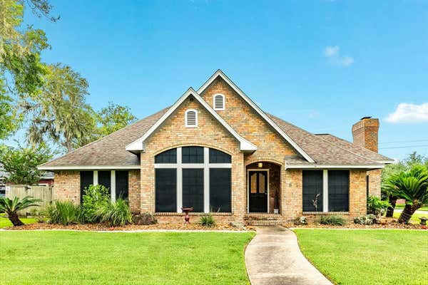 52 S CALLA LILY CT, LAKE JACKSON, TX 77566 - Image 1