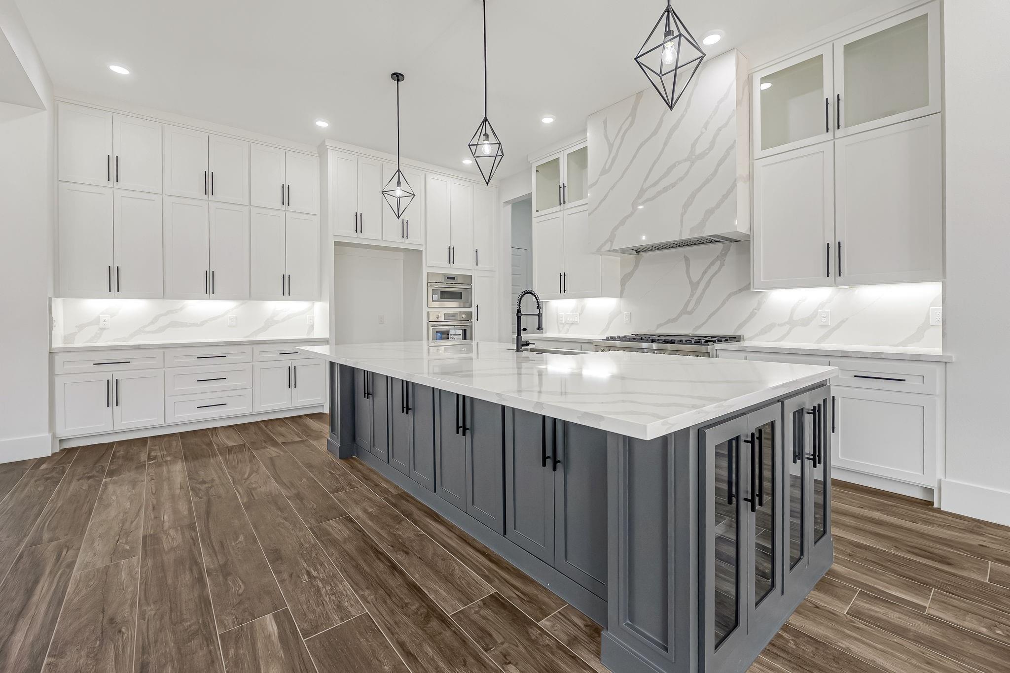 Montgomery, Texas, 77316, United States, 5 Bedrooms Bedrooms, ,6 BathroomsBathrooms,Residential,Active,2015434