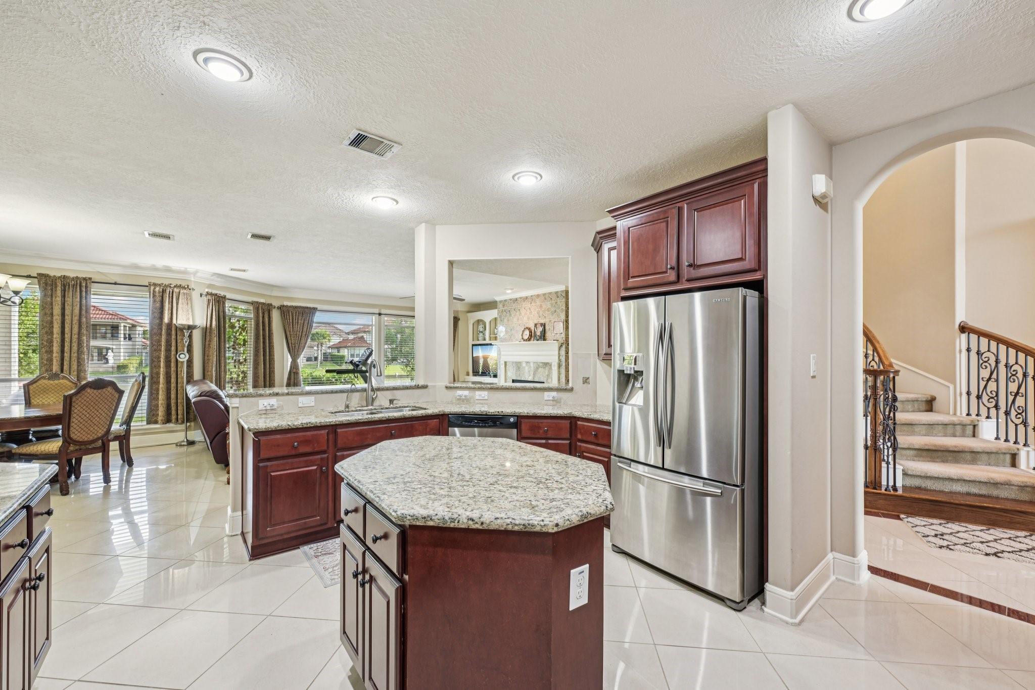 Houston, Texas, 77094, United States, 4 Bedrooms Bedrooms, ,4 BathroomsBathrooms,Residential,Active,1909896