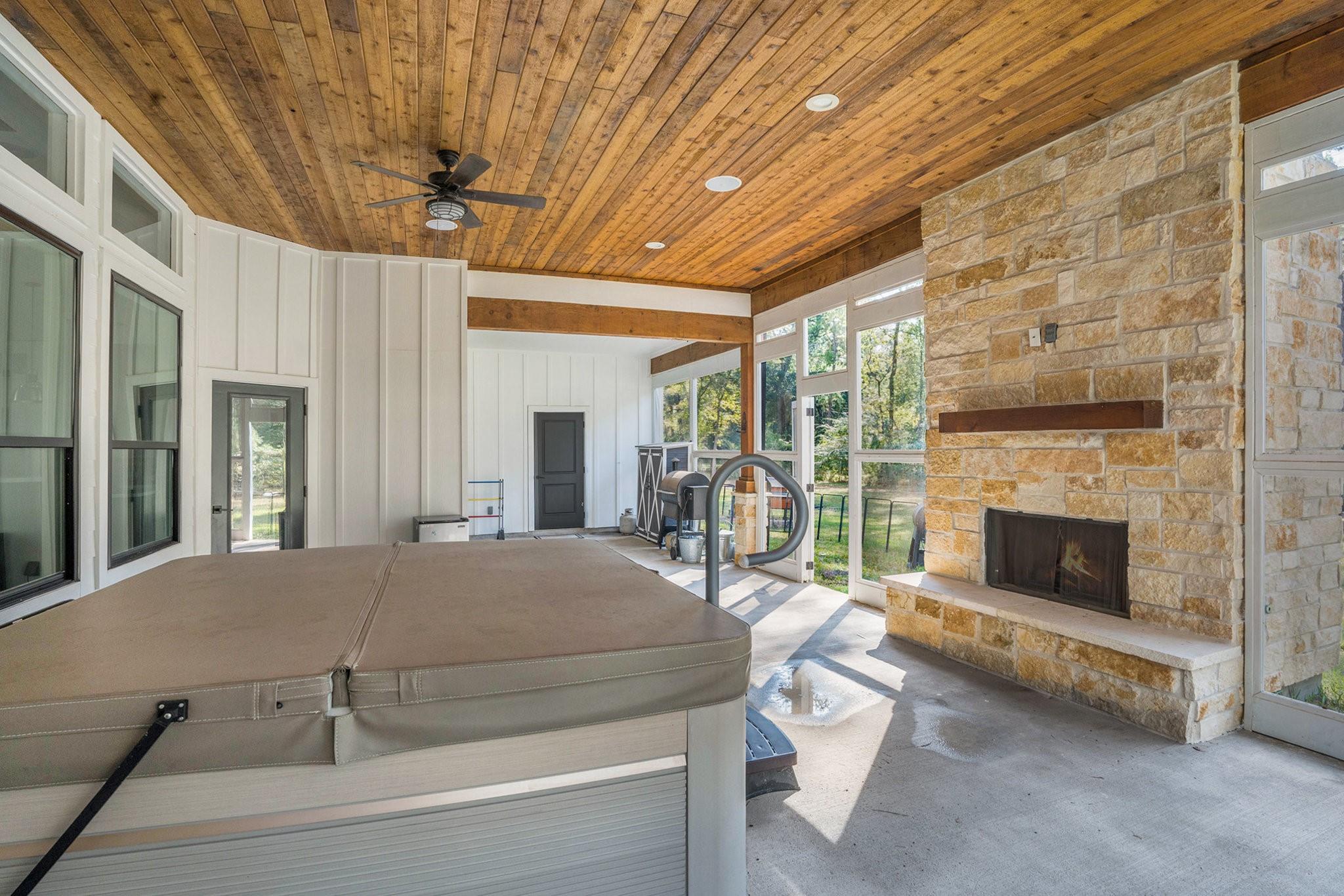 Conroe, Texas, 77304, United States, 6 Bedrooms Bedrooms, ,7 BathroomsBathrooms,Residential,Active,1971805