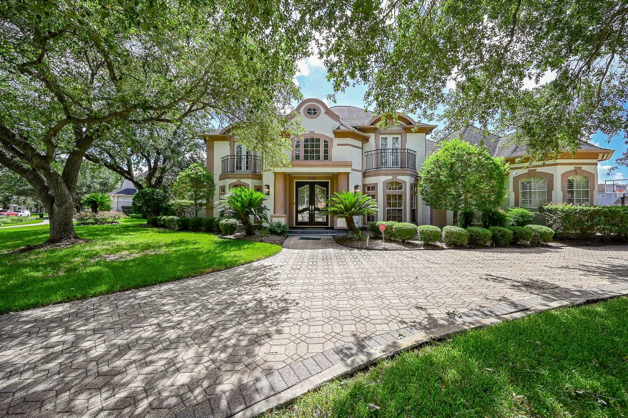 Houston, Texas, 77077, United States, 5 Bedrooms Bedrooms, ,5 BathroomsBathrooms,Residential,Active,1945837
