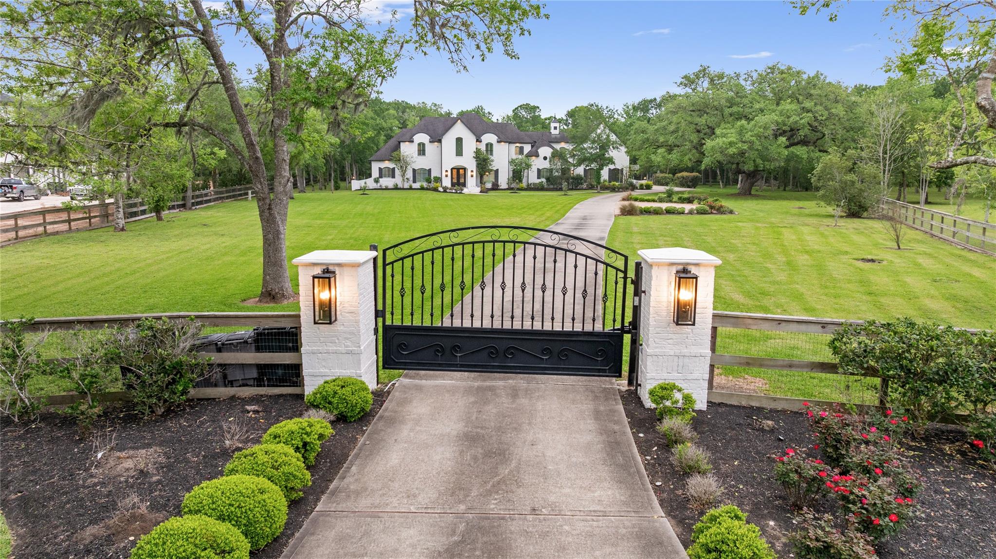 Missouri City, Texas, 77459, United States, 5 Bedrooms Bedrooms, ,6 BathroomsBathrooms,Residential,Active,1953420