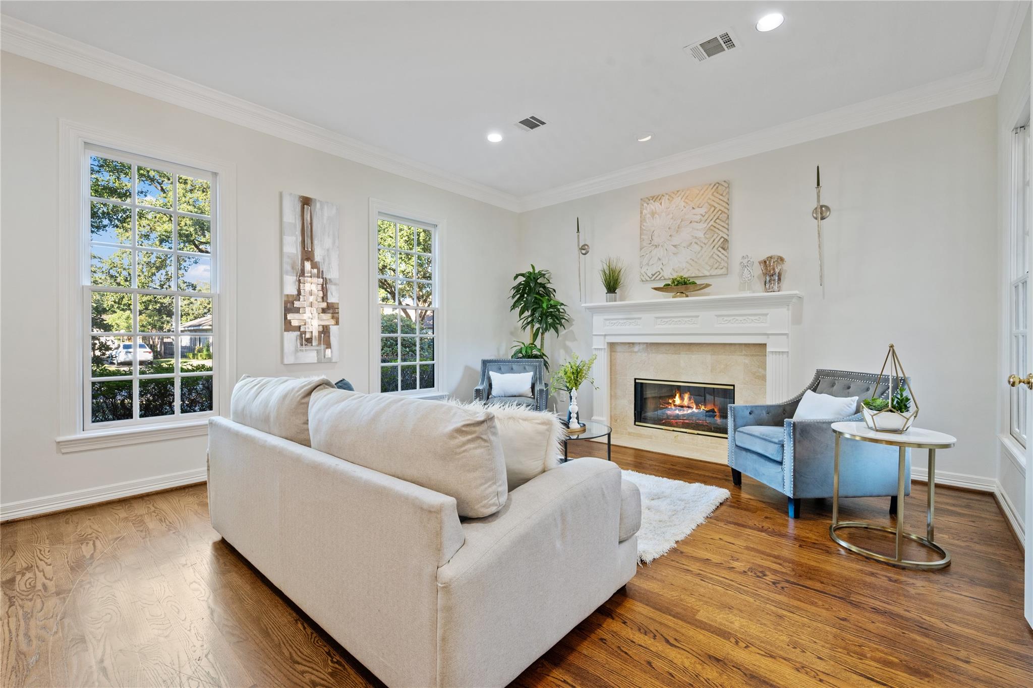 Houston, Texas, 77027, United States, 4 Bedrooms Bedrooms, ,5 BathroomsBathrooms,Residential,Active,1973647