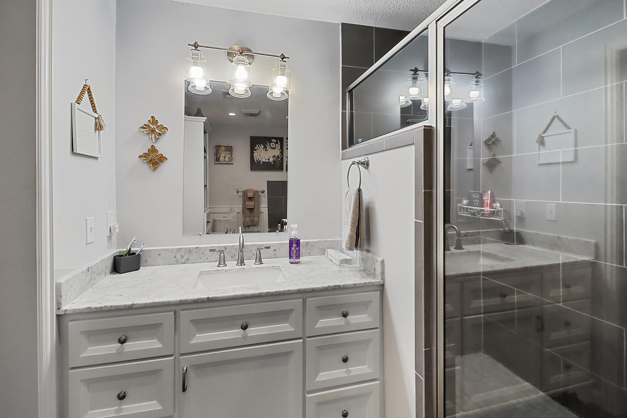 Crosby, Texas, 77532, United States, 4 Bedrooms Bedrooms, ,2 BathroomsBathrooms,Residential,Active,2003559