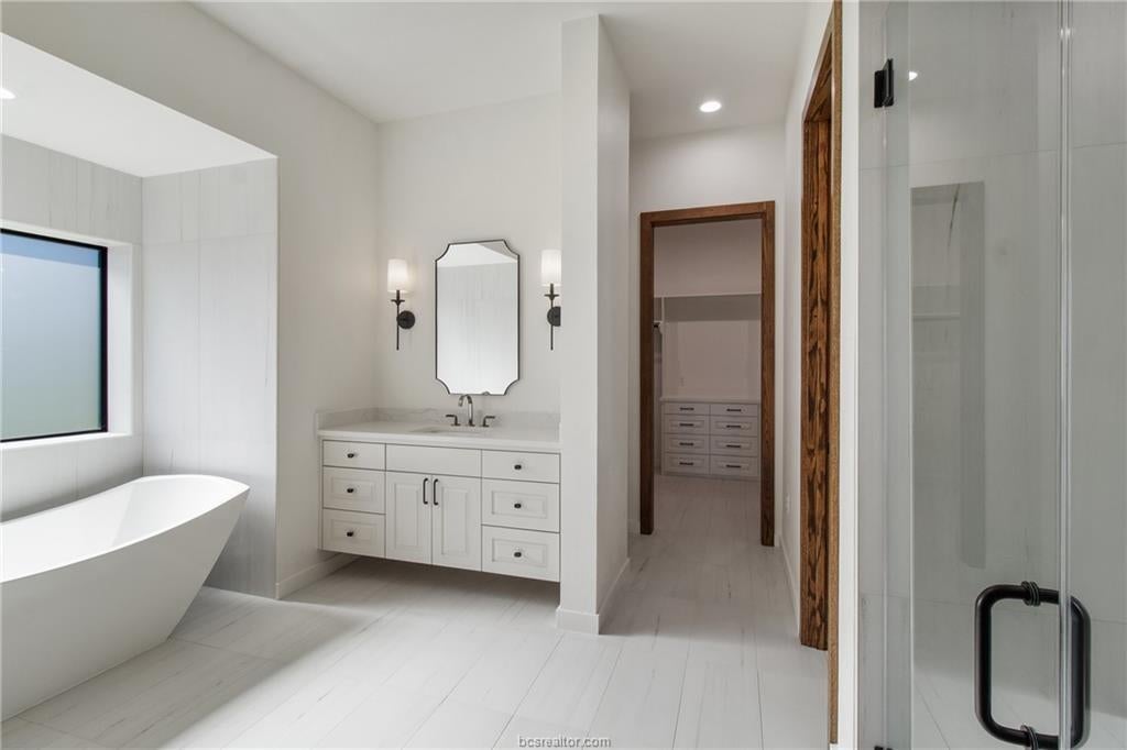 Bryan, Texas, 77845, United States, 4 Bedrooms Bedrooms, ,5 BathroomsBathrooms,Residential,Active,2012484