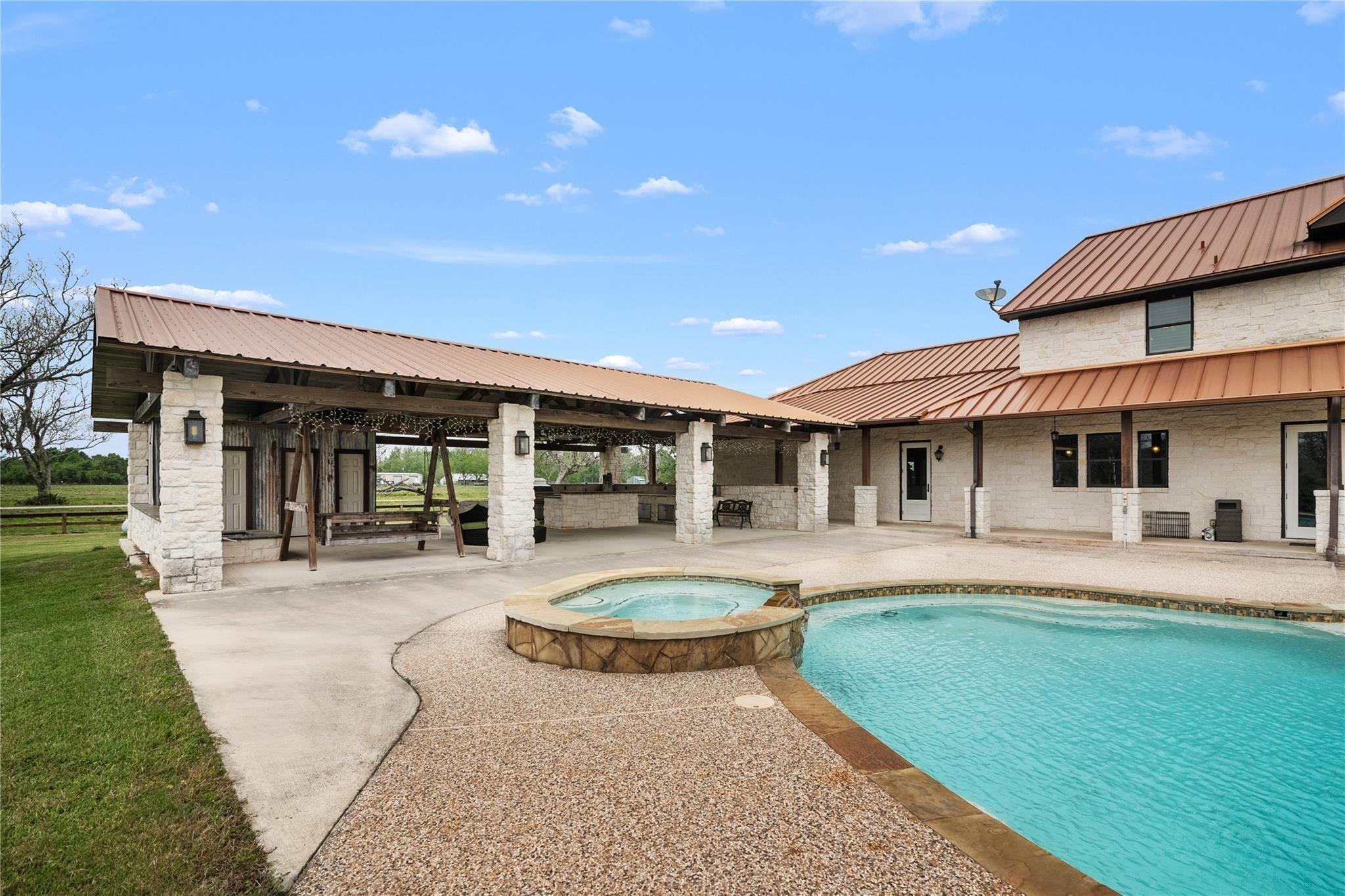 Sweeny, Texas, 77480, United States, 5 Bedrooms Bedrooms, ,5 BathroomsBathrooms,Residential,Active,1919065