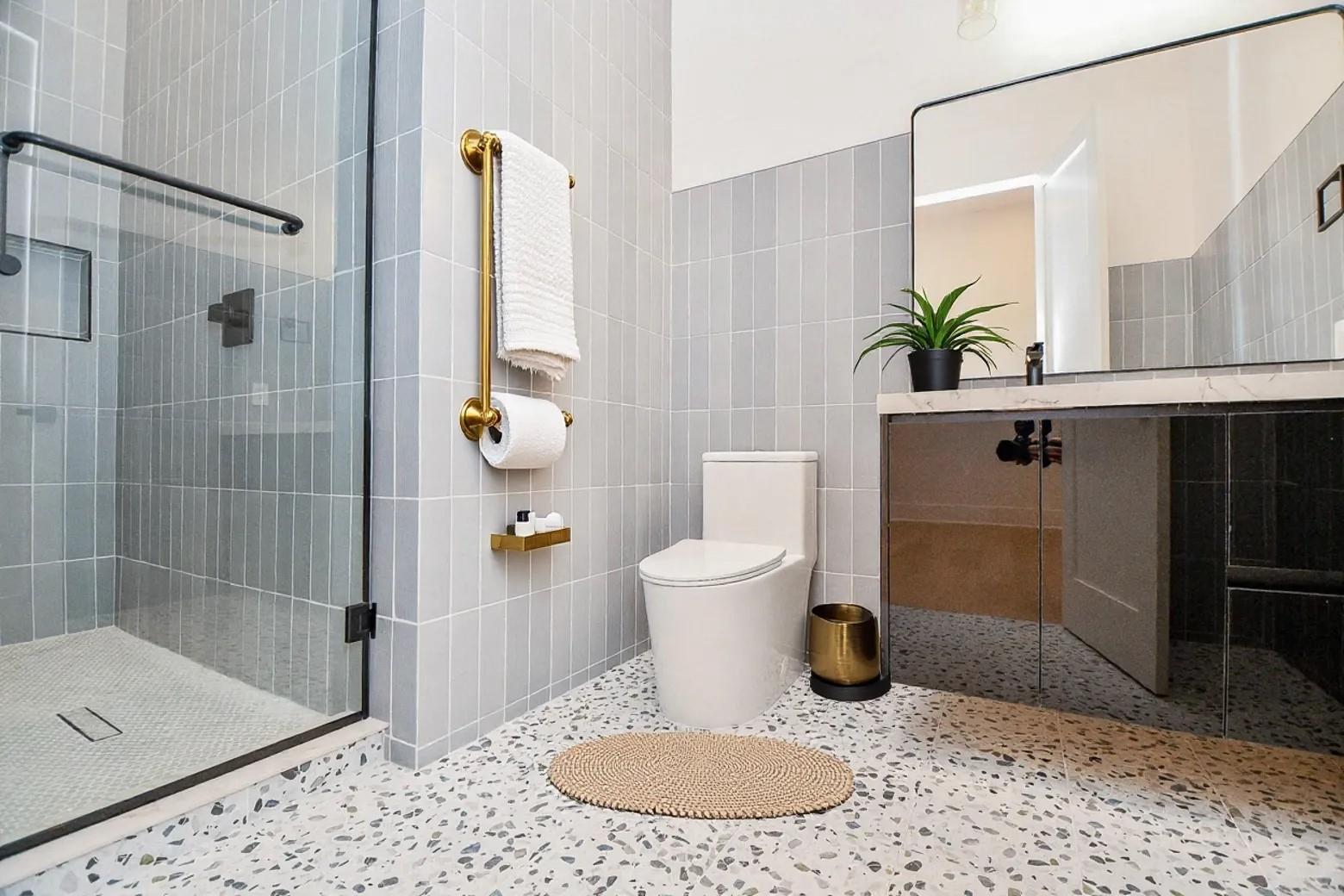 Houston, Texas, 77055, United States, 4 Bedrooms Bedrooms, ,5 BathroomsBathrooms,Residential,Active,1967102