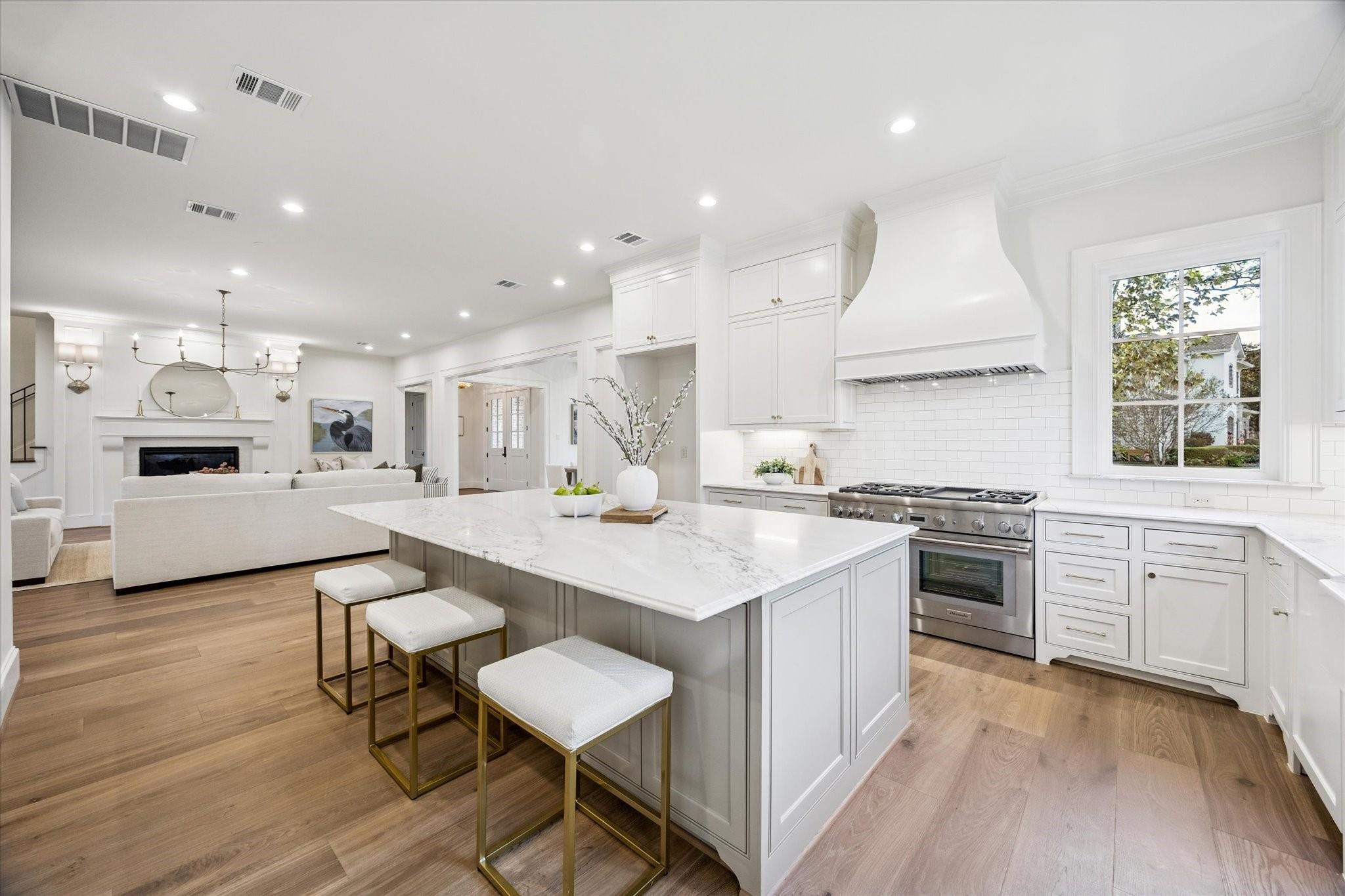 Houston, Texas, 77024, United States, 6 Bedrooms Bedrooms, ,5 BathroomsBathrooms,Residential,Active,1992229