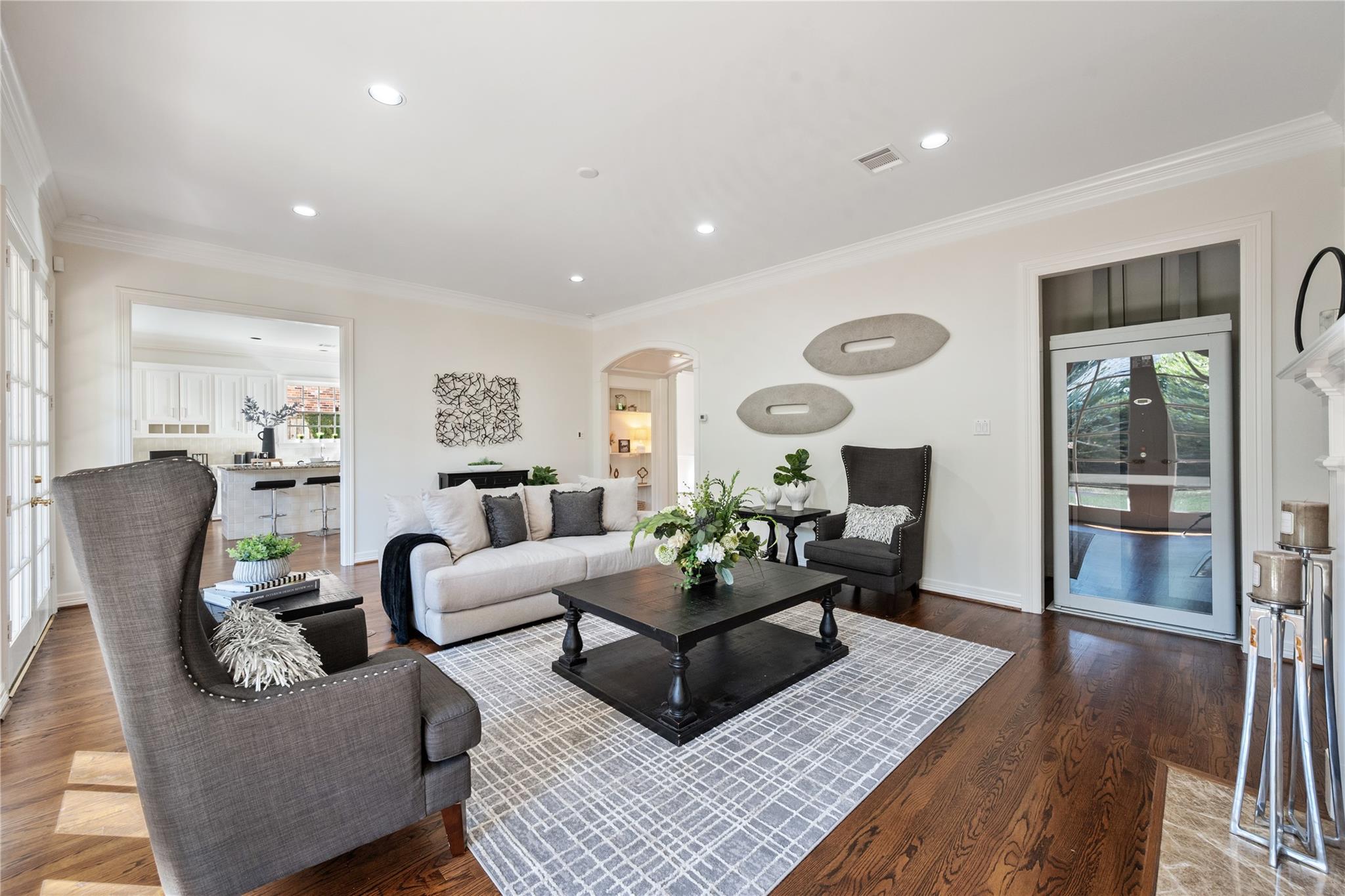 Houston, Texas, 77027, United States, 4 Bedrooms Bedrooms, ,5 BathroomsBathrooms,Residential,Active,1973647