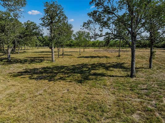 8209 THREE MILE RD, FLATONIA, TX 78941 - Image 1