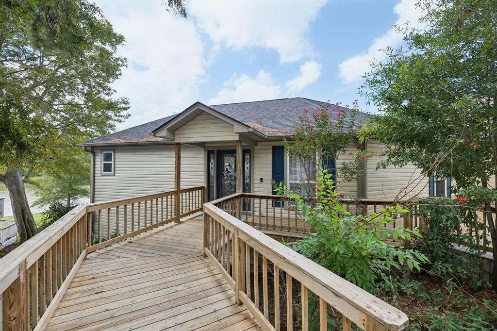 527 CANEY CREEK DR, LIVINGSTON, TX 77351, photo 1 of 50