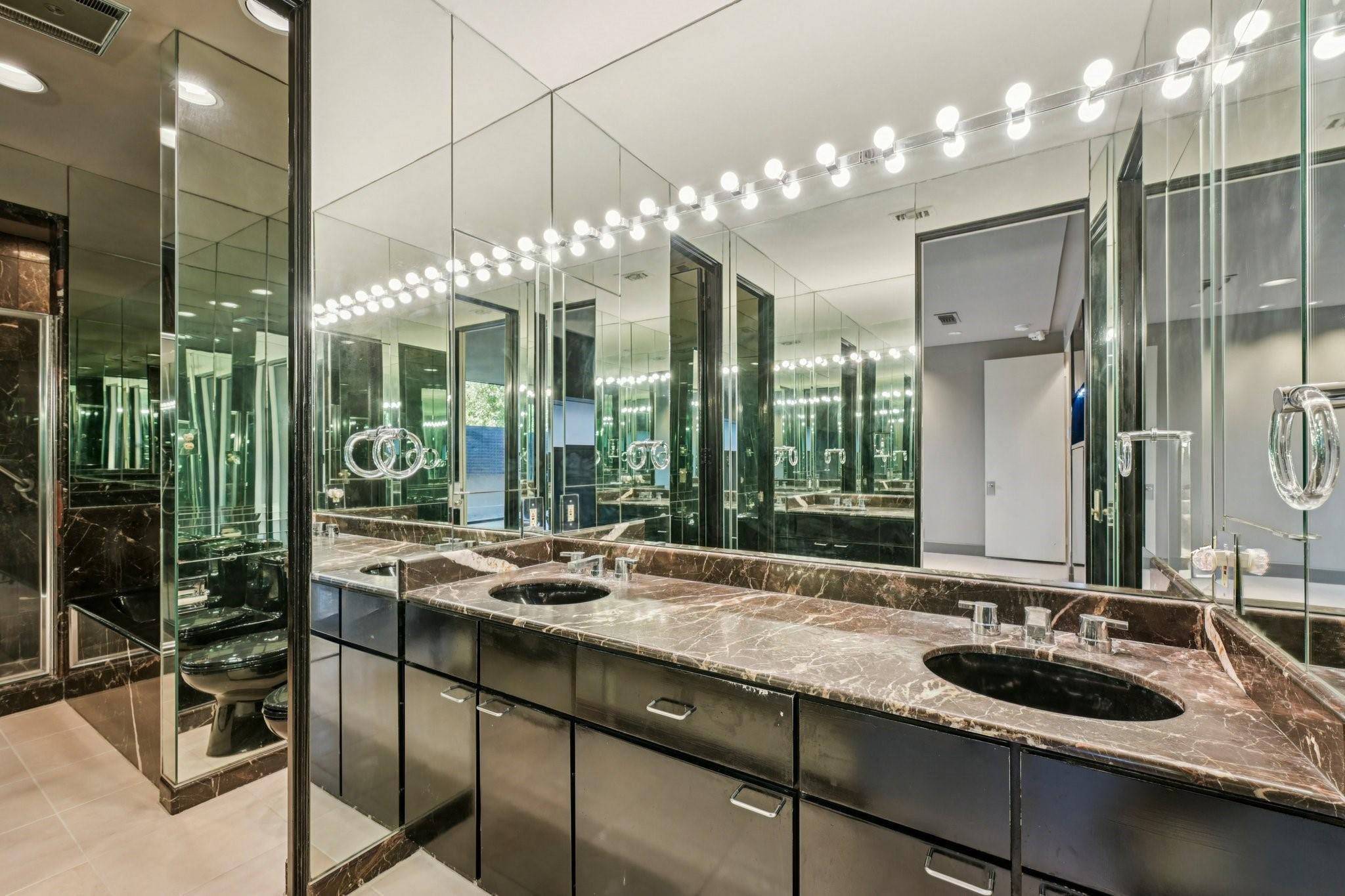 Houston, Texas, 77027, United States, 3 Bedrooms Bedrooms, ,4 BathroomsBathrooms,Residential,Active,1969670