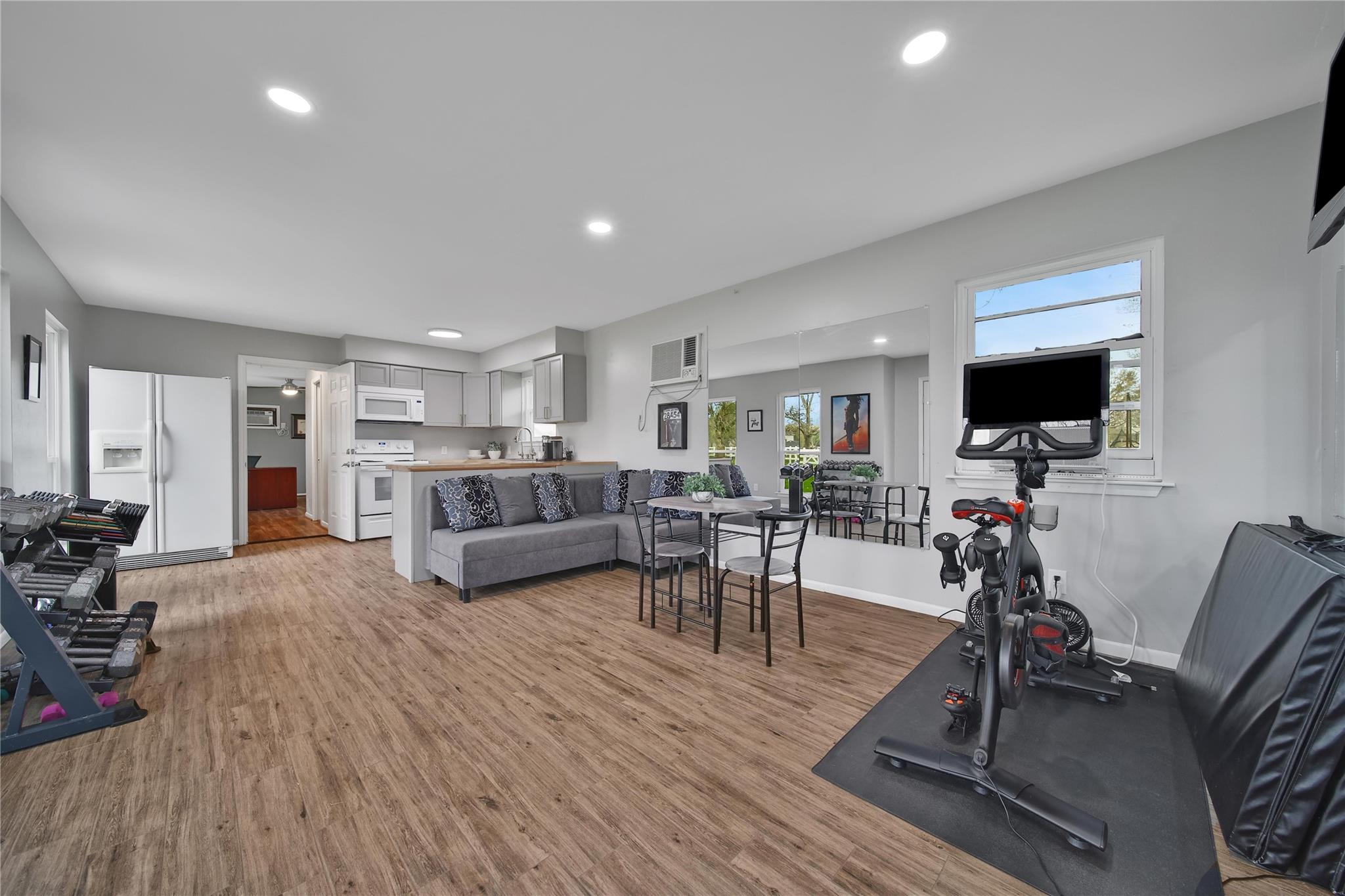 Richmond, Texas, 77406, United States, 4 Bedrooms Bedrooms, ,4 BathroomsBathrooms,Residential,Active,1894985
