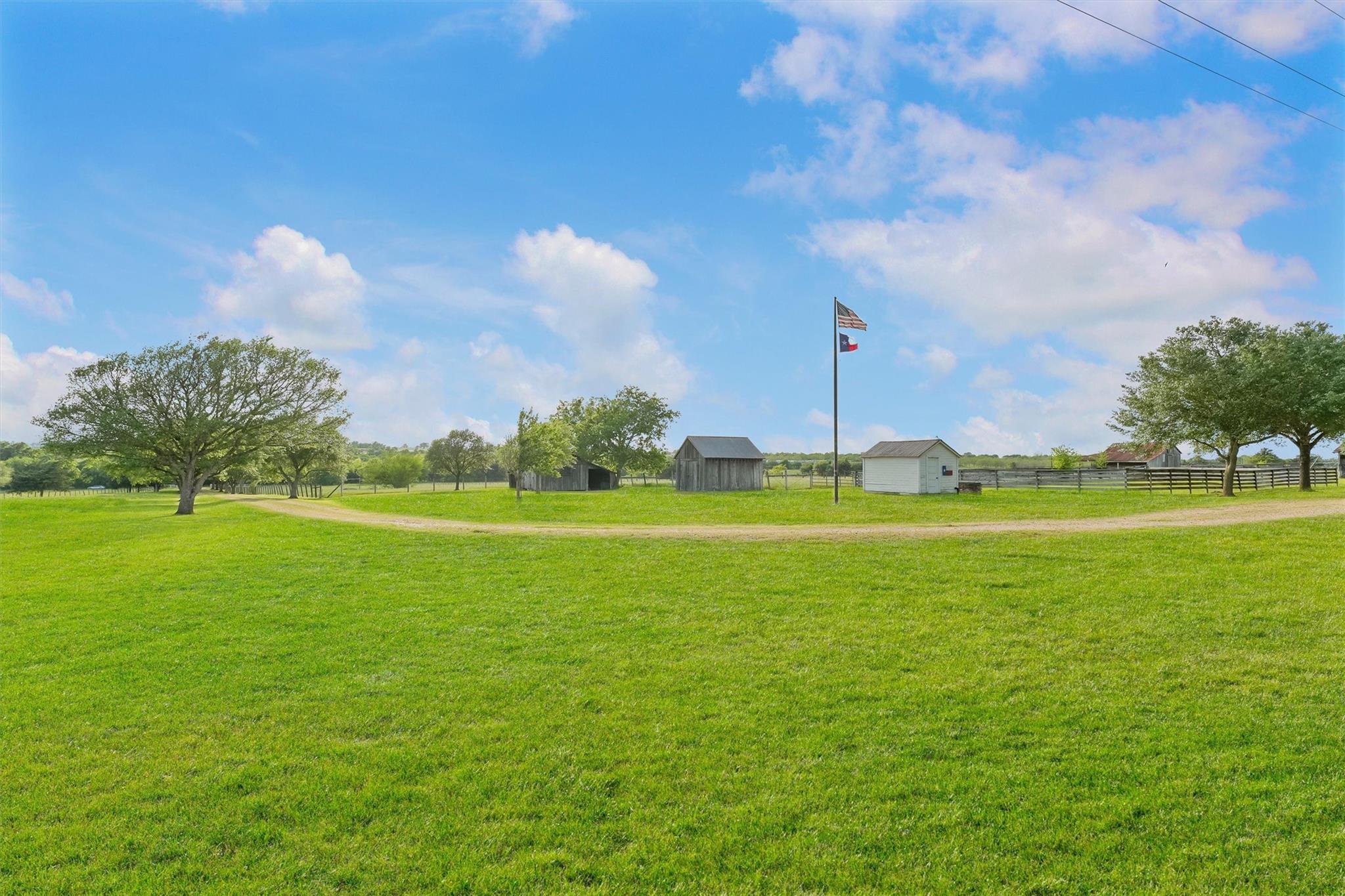 Brenham, Texas, 77833, United States, 3 Bedrooms Bedrooms, ,3 BathroomsBathrooms,Residential,Active,1920281