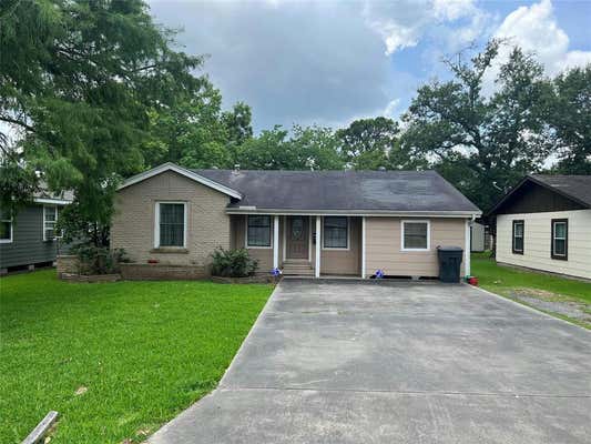 3035 MAPLE AVE, GROVES, TX 77619 - Image 1