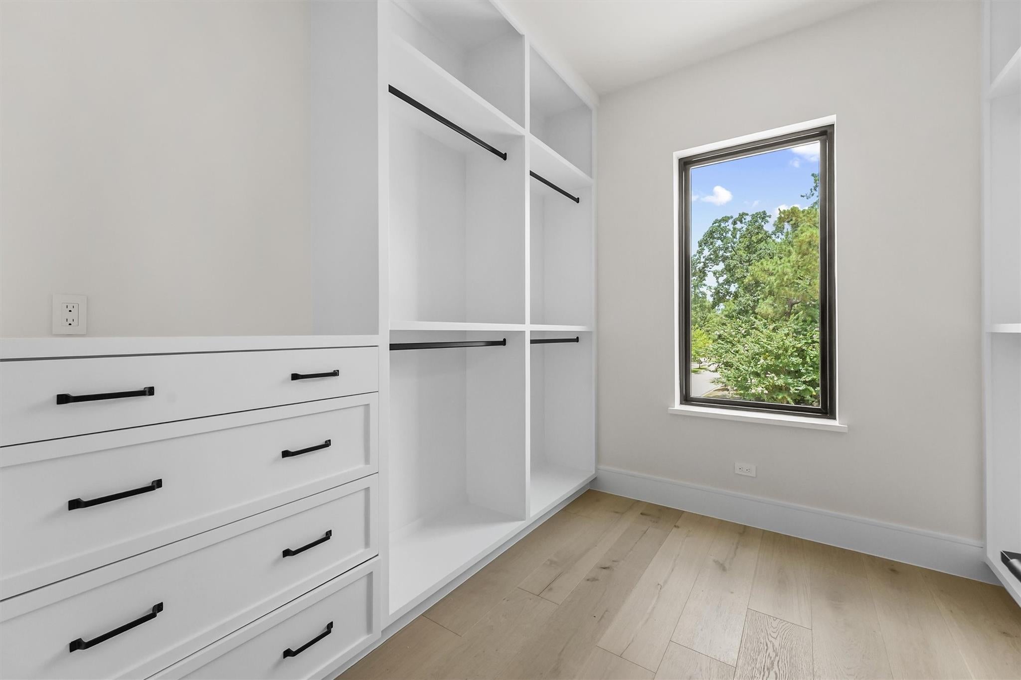 Montgomery, Texas, 77316, United States, ,Residential,Active,1704381