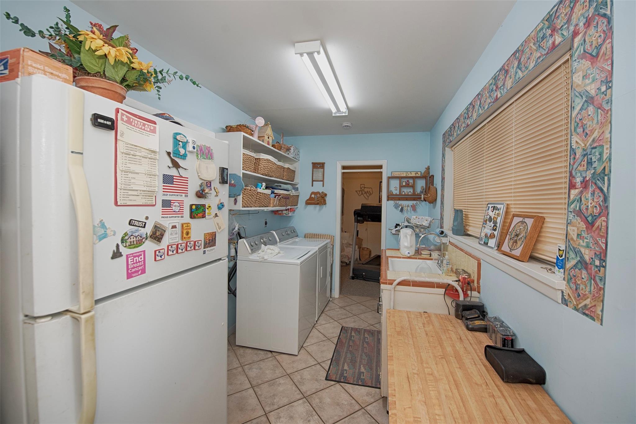 Taylor Lake Village, Texas, 77586, United States, 3 Bedrooms Bedrooms, ,3 BathroomsBathrooms,Residential,Active,1953995