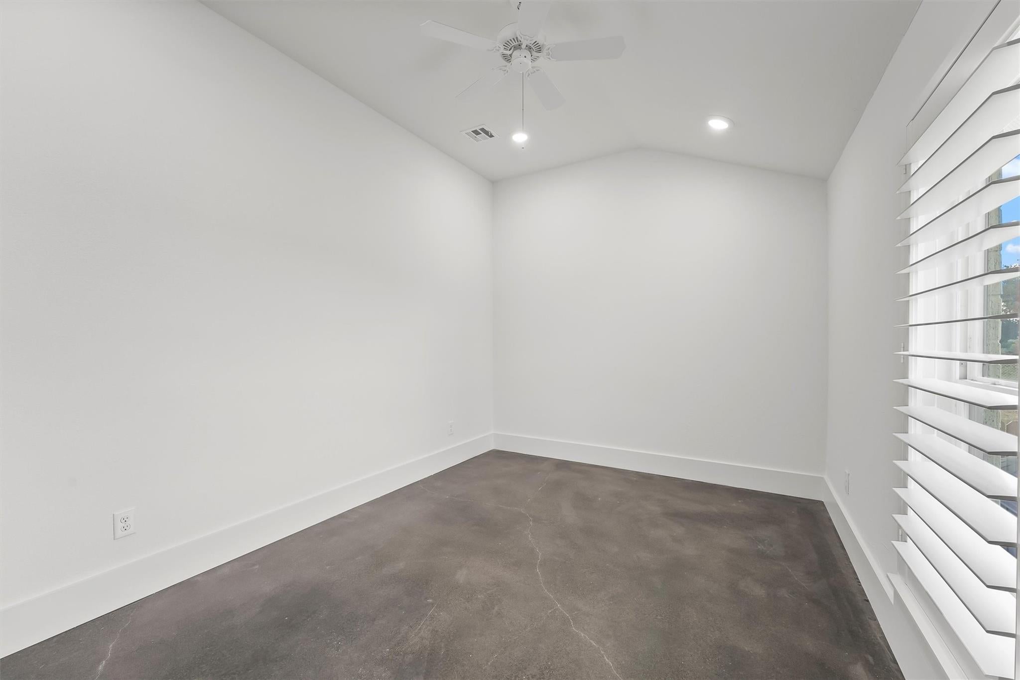 Anderson, Texas, 77830, United States, 6 Bedrooms Bedrooms, ,3 BathroomsBathrooms,Residential,Active,2007277