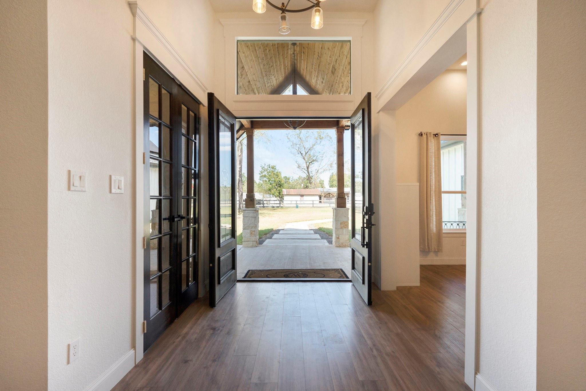 Conroe, Texas, 77304, United States, 6 Bedrooms Bedrooms, ,7 BathroomsBathrooms,Residential,Active,1971805