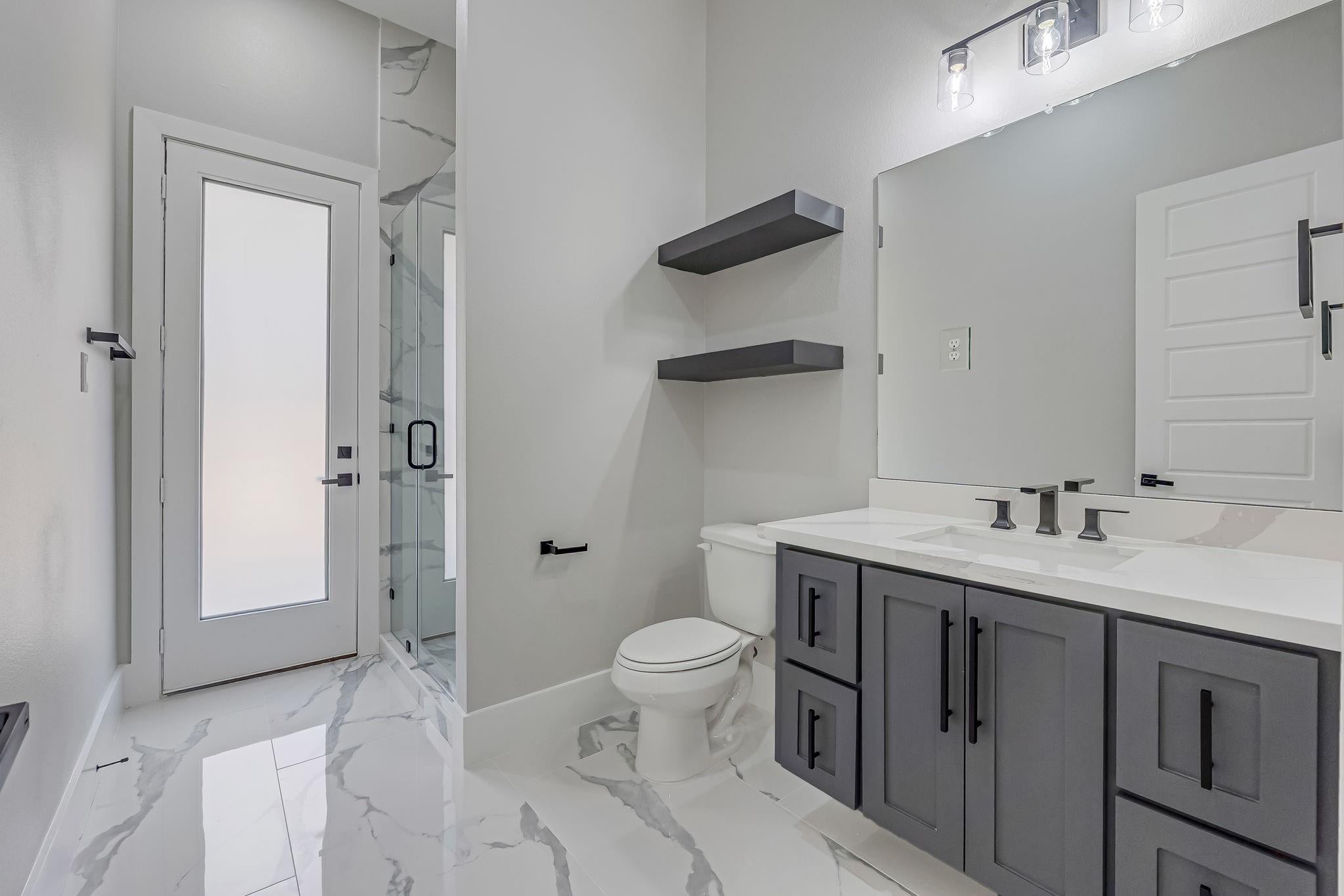 Montgomery, Texas, 77316, United States, 5 Bedrooms Bedrooms, ,6 BathroomsBathrooms,Residential,Active,2015434