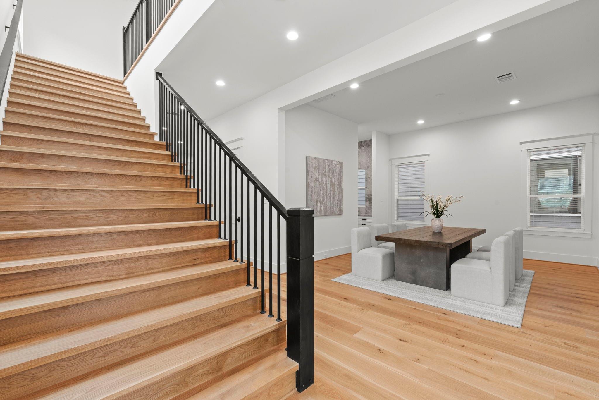 Houston, Texas, 77008, United States, 4 Bedrooms Bedrooms, ,5 BathroomsBathrooms,Residential,Active,1990668