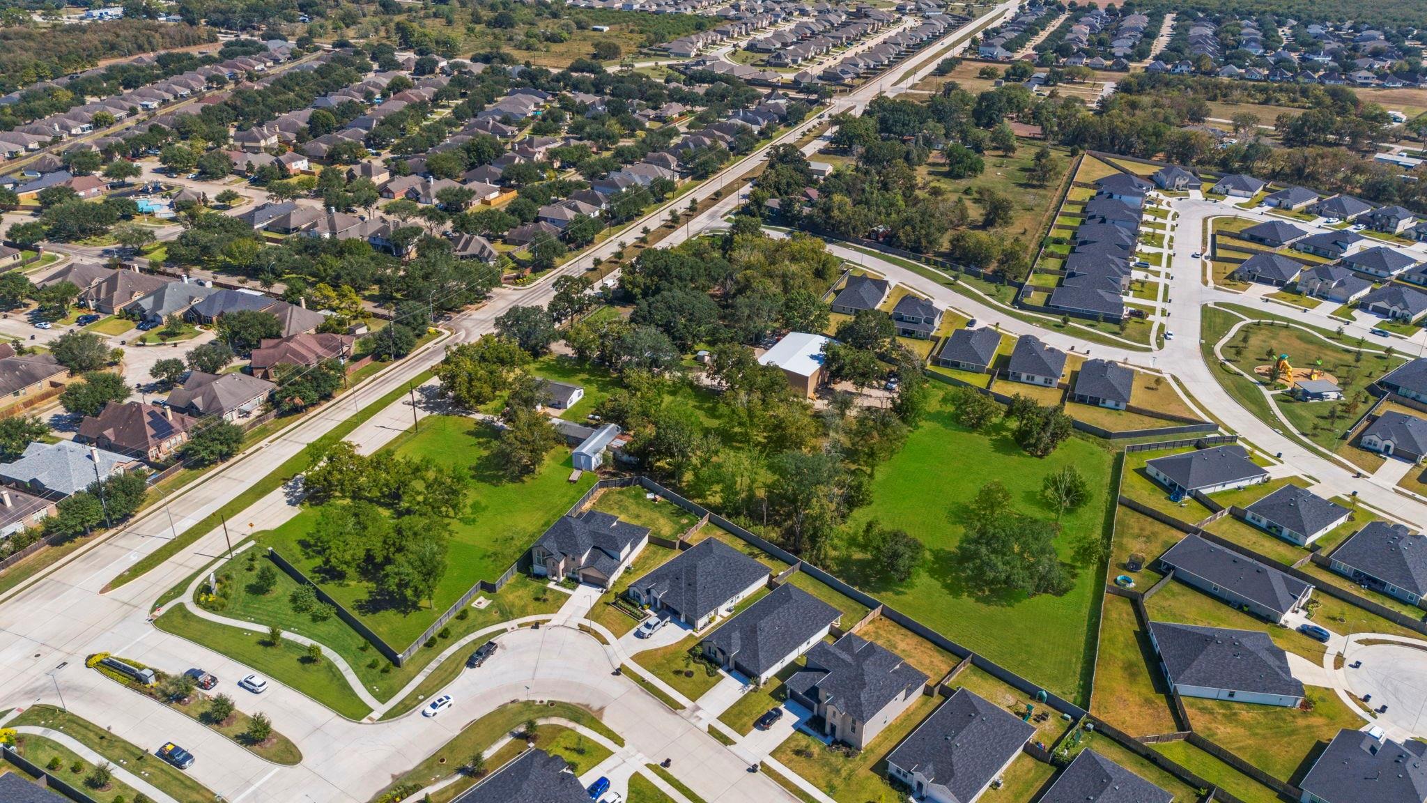 Rosenberg, Texas, 77469, United States, 3 Bedrooms Bedrooms, ,2 BathroomsBathrooms,Residential,Active,1972165