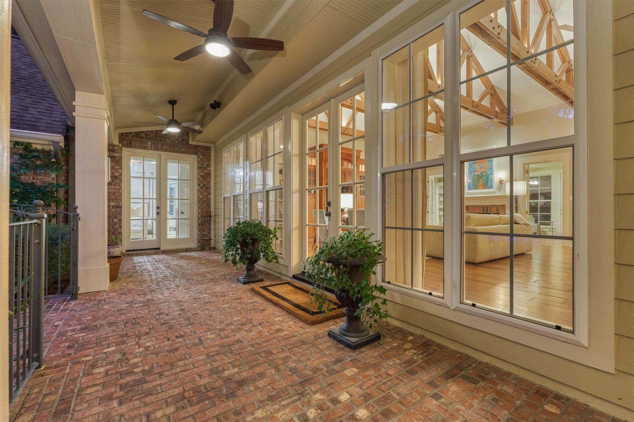 Conroe, Texas, 77384, United States, 4 Bedrooms Bedrooms, ,3 BathroomsBathrooms,Residential,Active,1967305