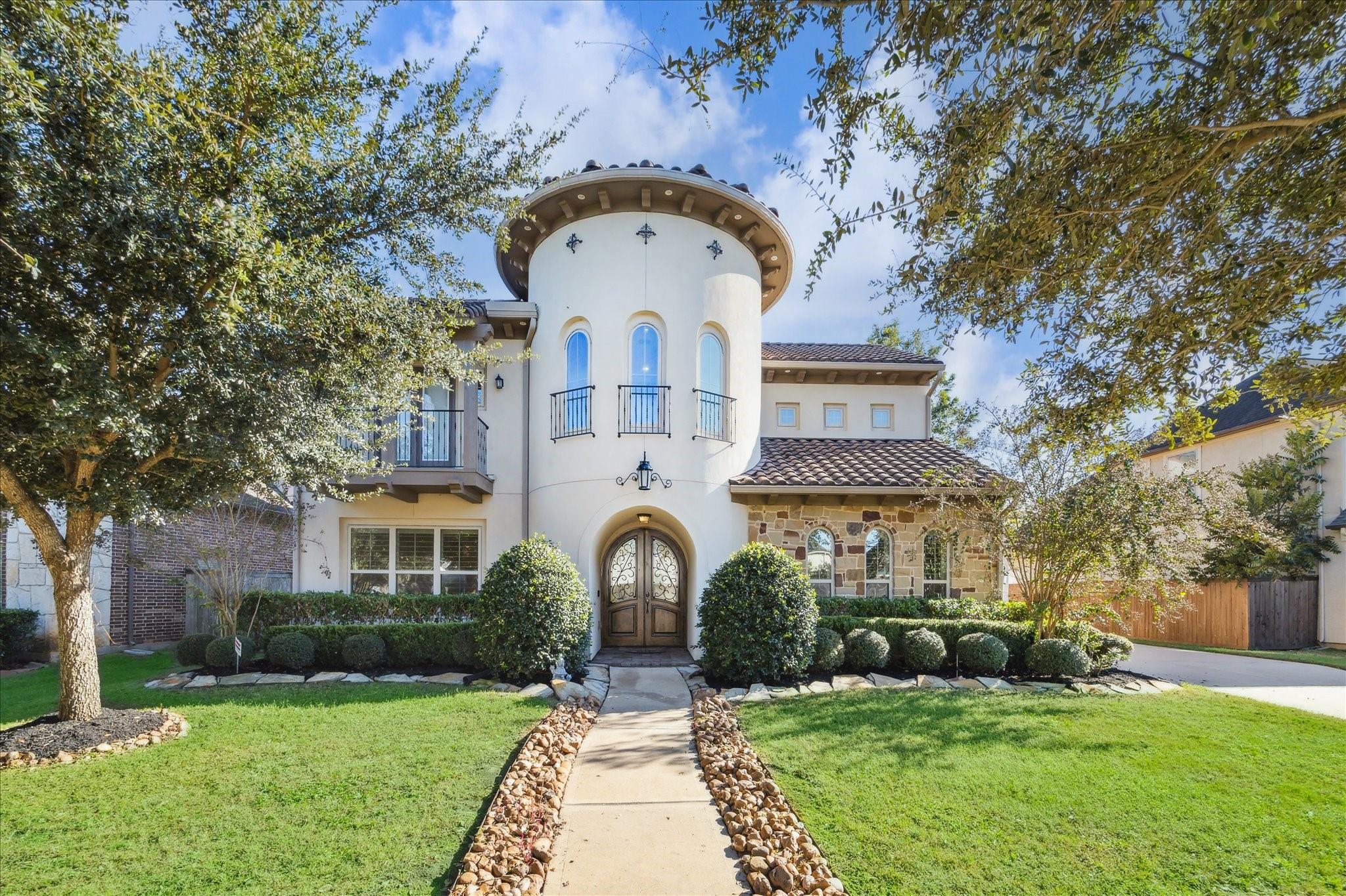 Sugar Land, Texas, 77479, United States, 5 Bedrooms Bedrooms, ,7 BathroomsBathrooms,Residential,Active,1971786