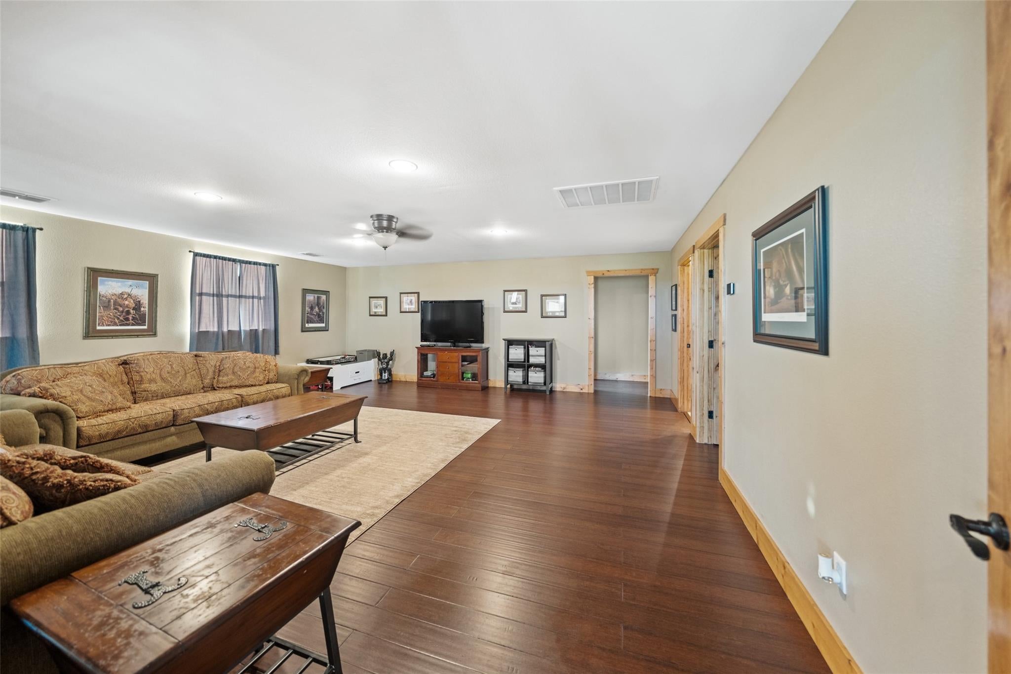 Centerville, Texas, 75833, United States, 6 Bedrooms Bedrooms, ,3 BathroomsBathrooms,Residential,Active,1862877