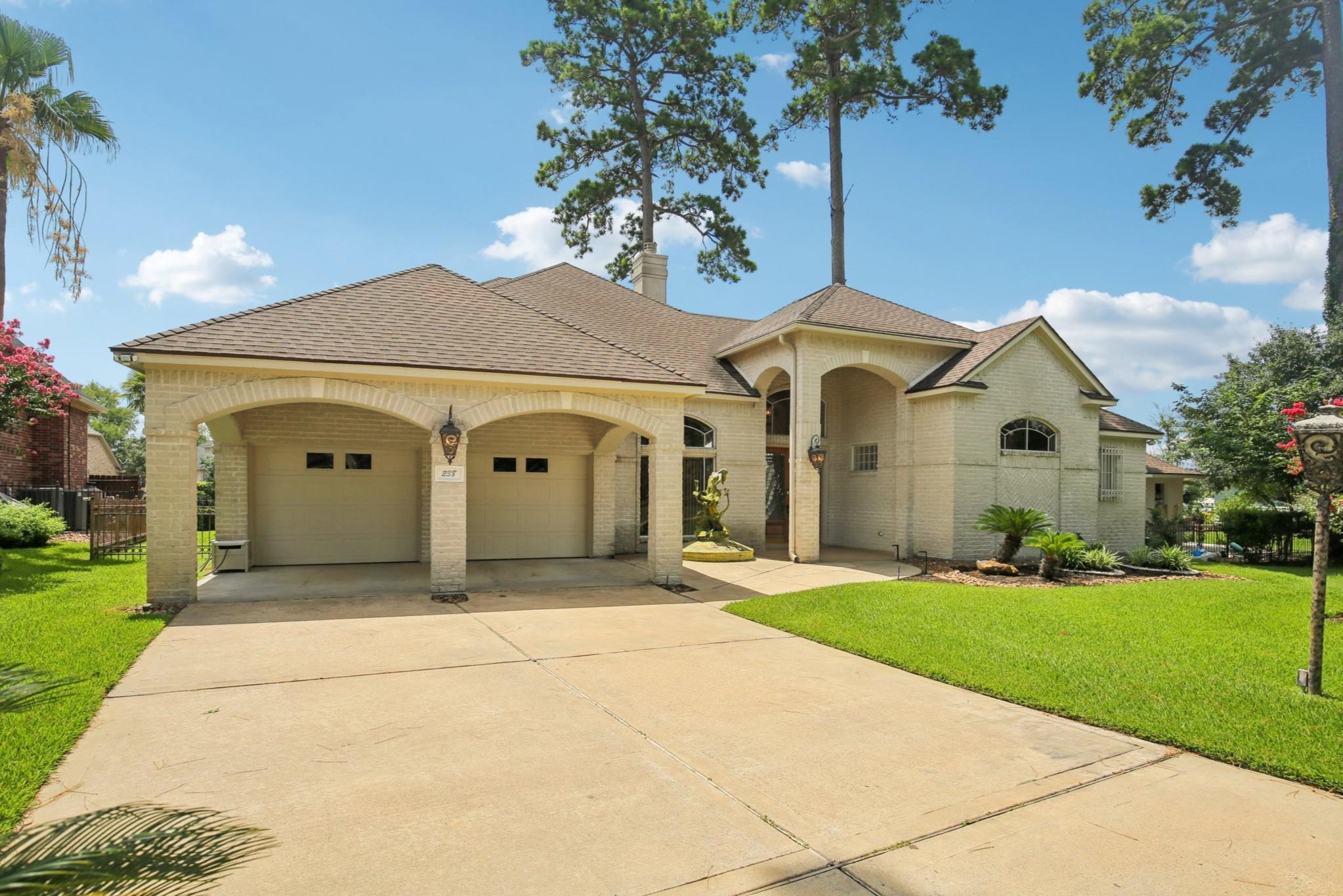 Montgomery, Texas, 77356, United States, 4 Bedrooms Bedrooms, ,5 BathroomsBathrooms,Residential,Active,1894542