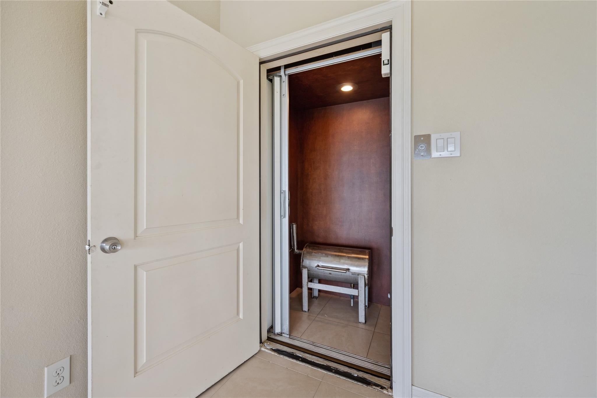Baytown, Texas, 77520, United States, 3 Bedrooms Bedrooms, ,3 BathroomsBathrooms,Residential,Active,1824556