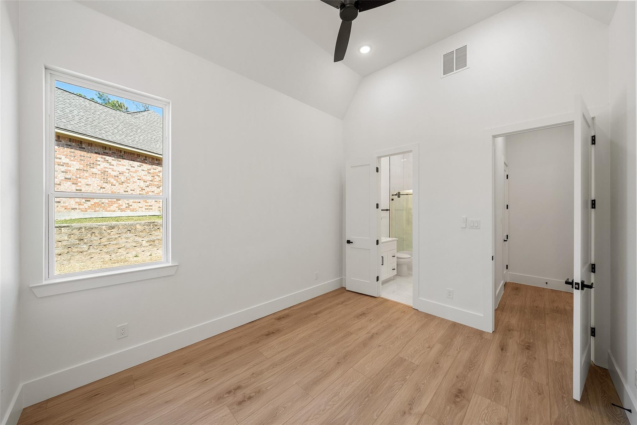 Montgomery, Texas, 77356, United States, 4 Bedrooms Bedrooms, ,4 BathroomsBathrooms,Residential,Active,2018186