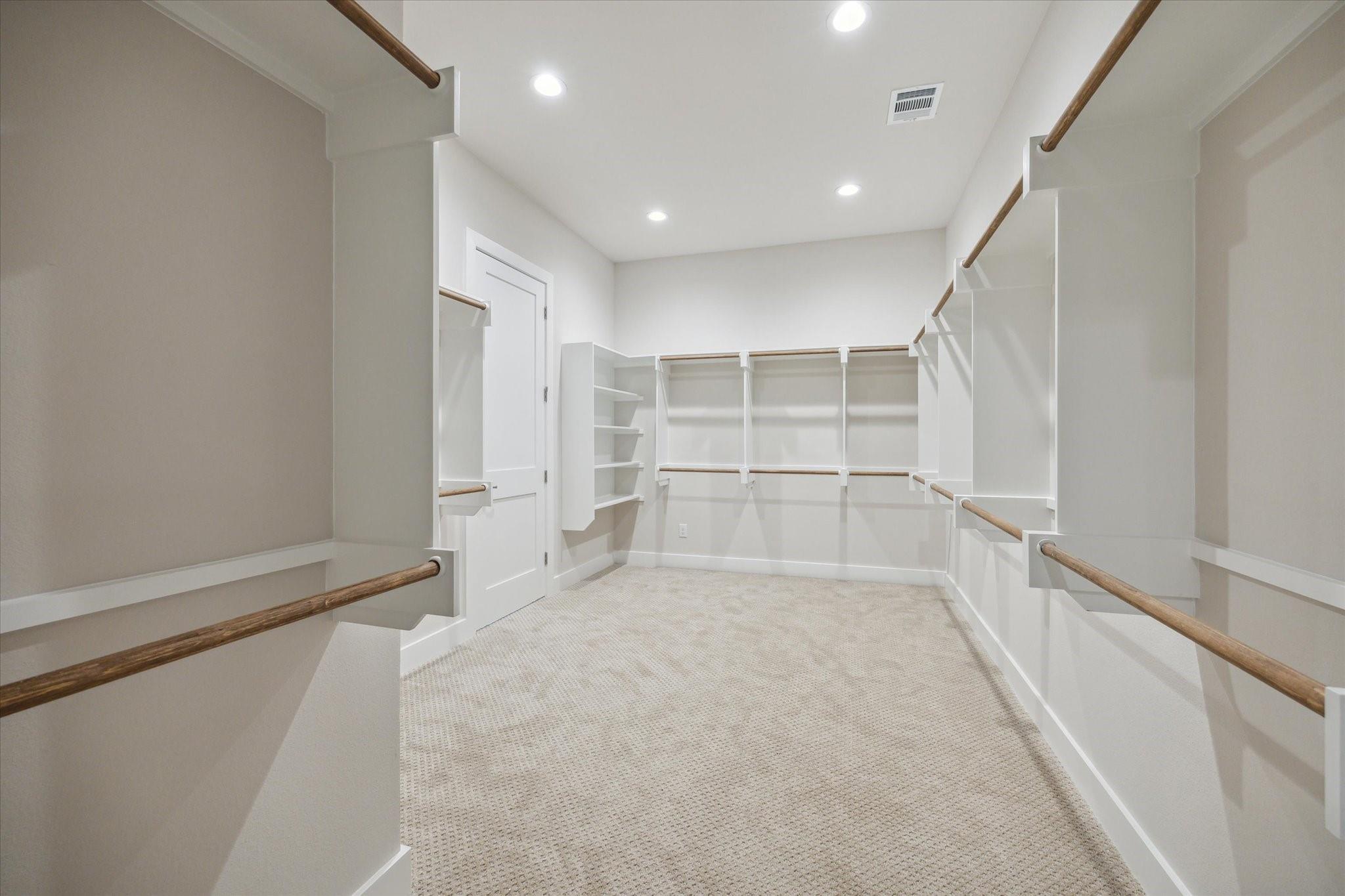 Conroe, Texas, 77304, United States, 4 Bedrooms Bedrooms, ,5 BathroomsBathrooms,Residential,Active,1993621