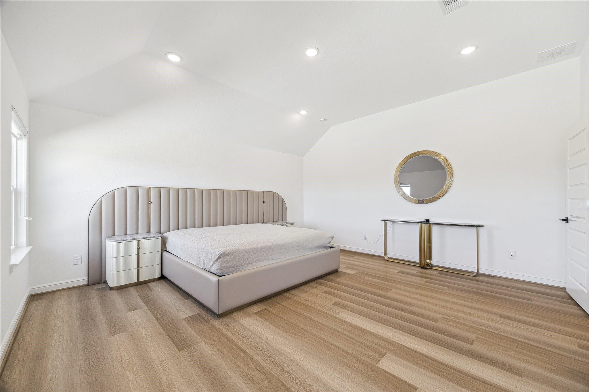 Sugar Land, Texas, 77459, United States, 5 Bedrooms Bedrooms, ,6 BathroomsBathrooms,Residential,Active,2012474