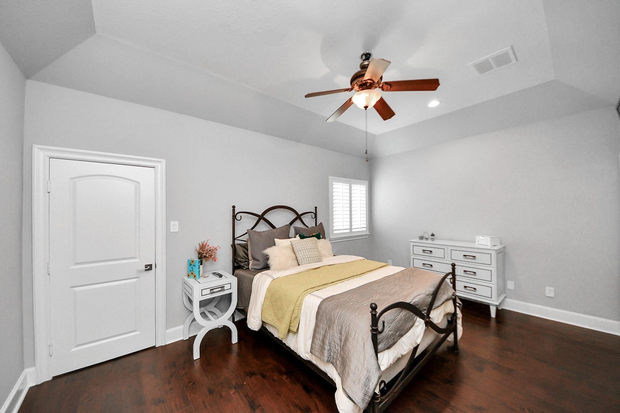 Kingwood, Texas, 77345, United States, 5 Bedrooms Bedrooms, ,5 BathroomsBathrooms,Residential,Active,1967113