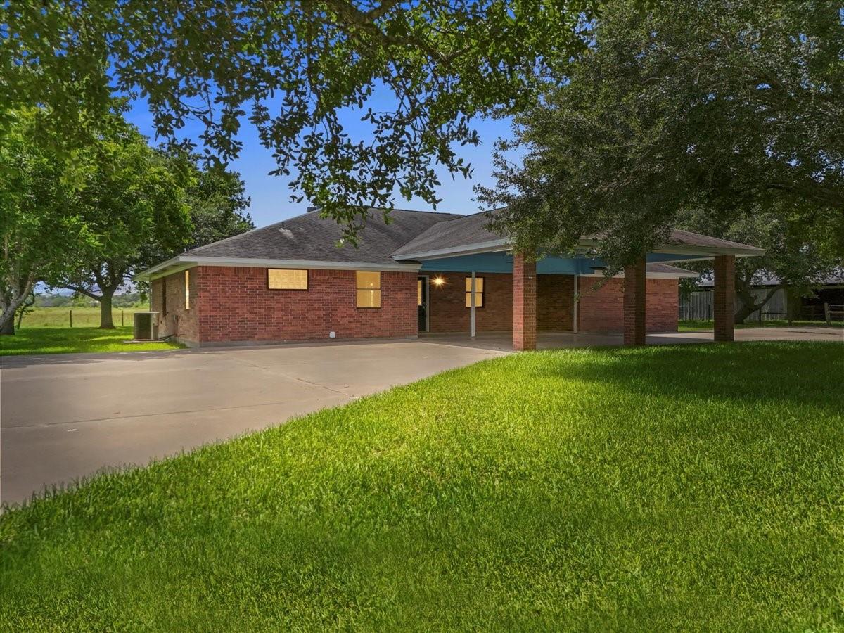 Santa Fe, Texas, 77510, United States, 3 Bedrooms Bedrooms, ,2 BathroomsBathrooms,Residential,Pending,1909101
