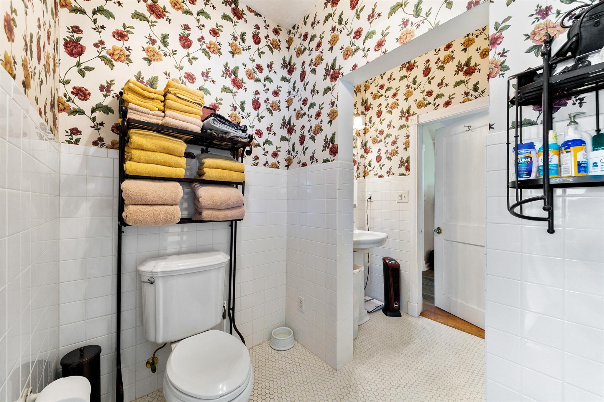Highlands, Texas, 77562, United States, ,3 BathroomsBathrooms,Residential,Active,1780312