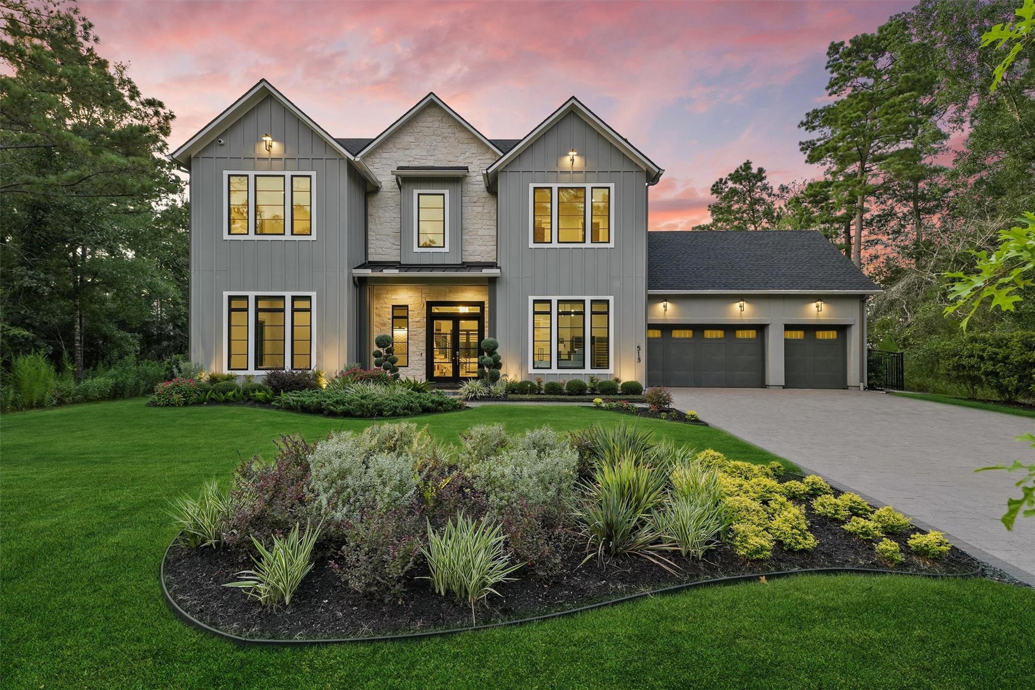 Montgomery, Texas, 77316, United States, 4 Bedrooms Bedrooms, ,6 BathroomsBathrooms,Residential,Active,1905108