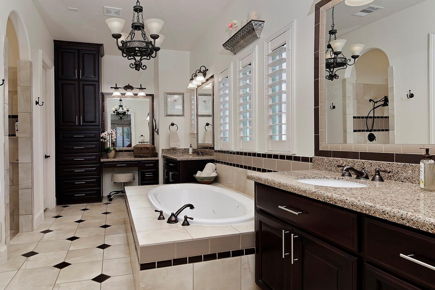 The Woodlands, Texas, 77382, United States, 5 Bedrooms Bedrooms, ,6 BathroomsBathrooms,Residential,Active,2010217