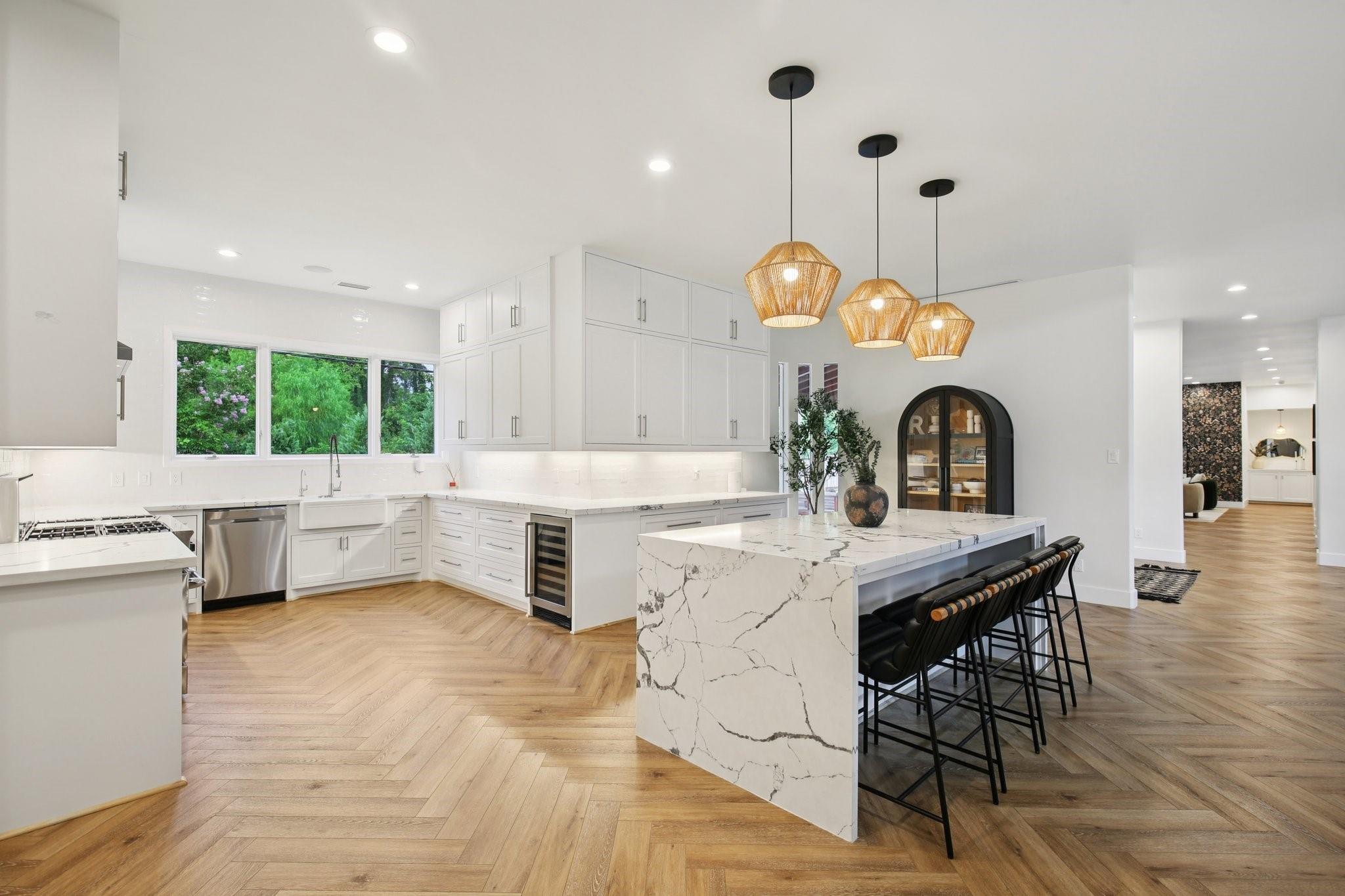 Houston, Texas, 77079, United States, 5 Bedrooms Bedrooms, ,6 BathroomsBathrooms,Residential,Active,2010206