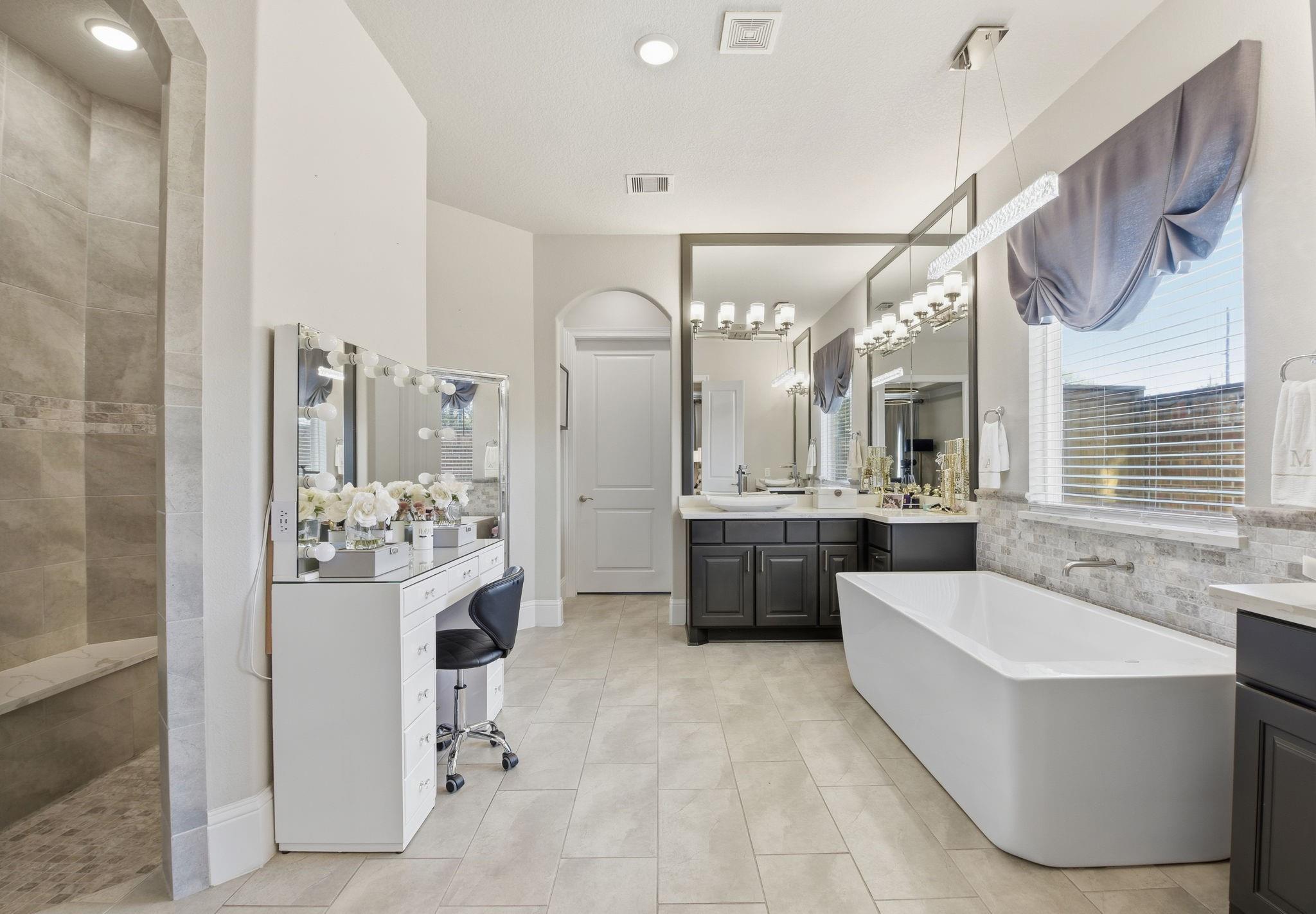 Spring, Texas, 77389, United States, 5 Bedrooms Bedrooms, ,5 BathroomsBathrooms,Residential,Active,1999943