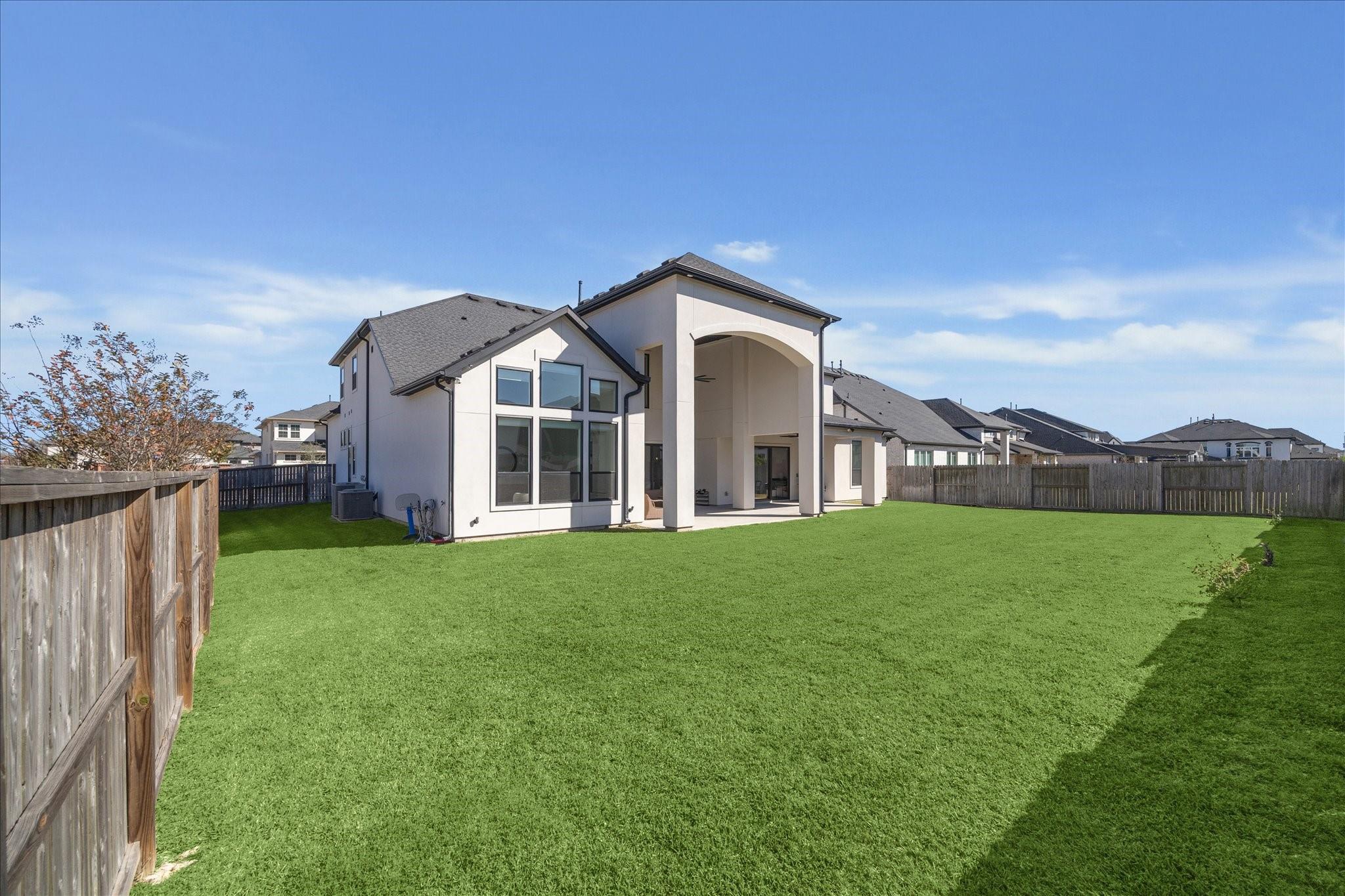 Sugar Land, Texas, 77459, United States, 5 Bedrooms Bedrooms, ,6 BathroomsBathrooms,Residential,Active,2012474