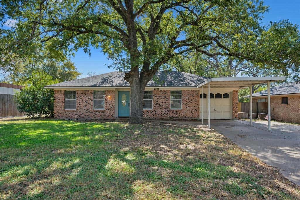 2314 YELLOWSTONE DR, BRYAN, TX 77803, photo 1 of 21